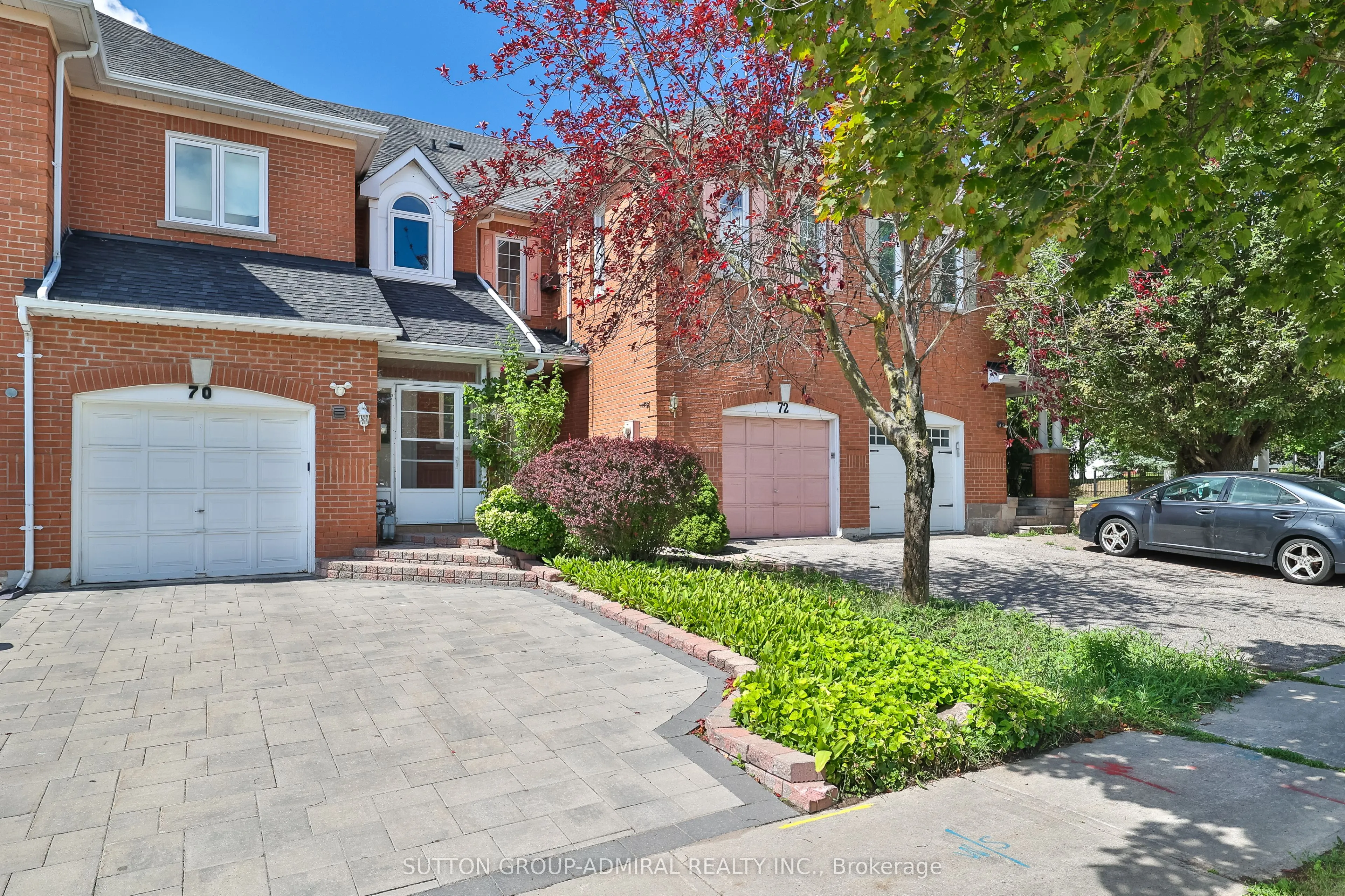 72 Addison Street W