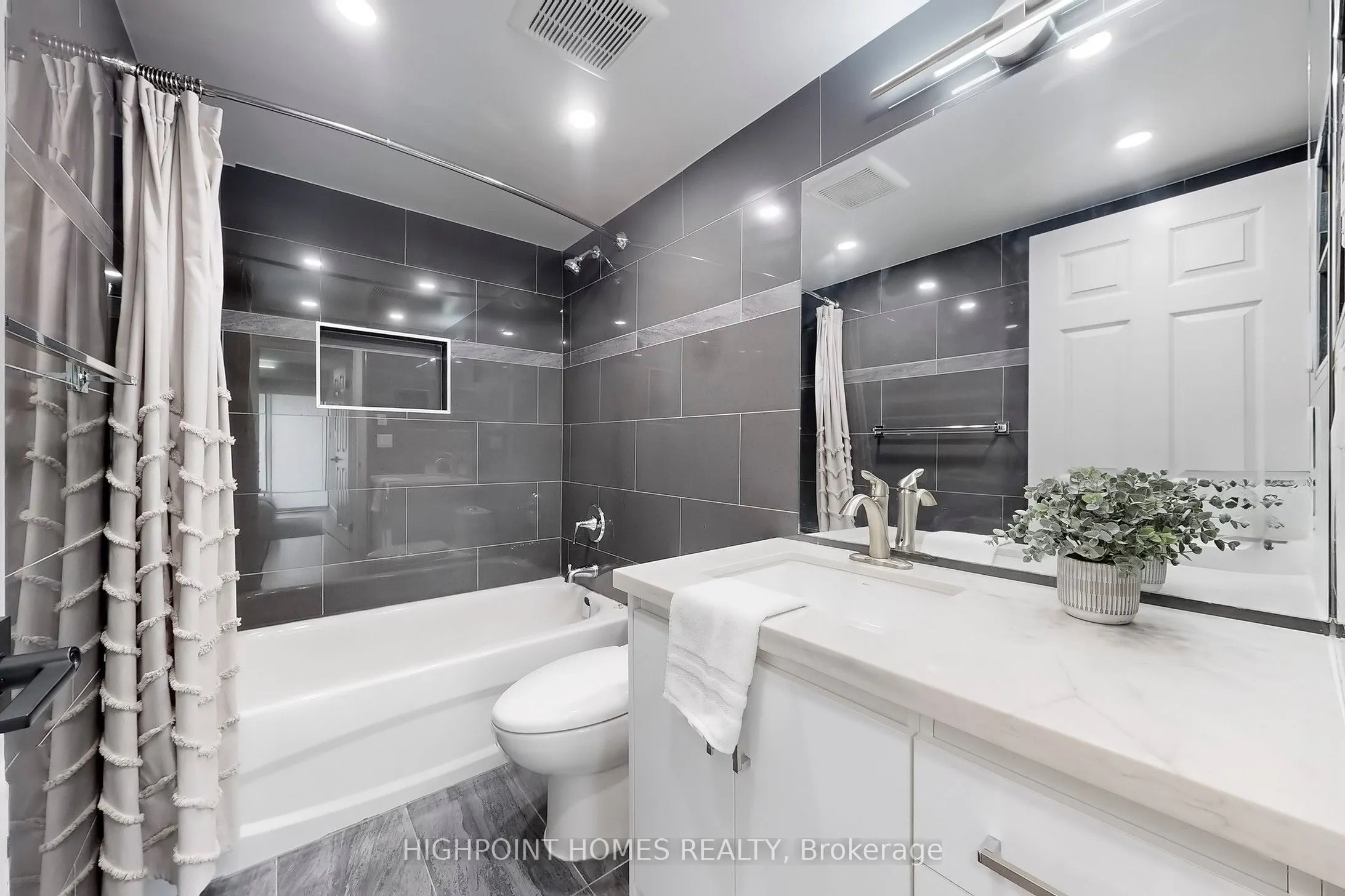 175 Cedar Avenue, ##714