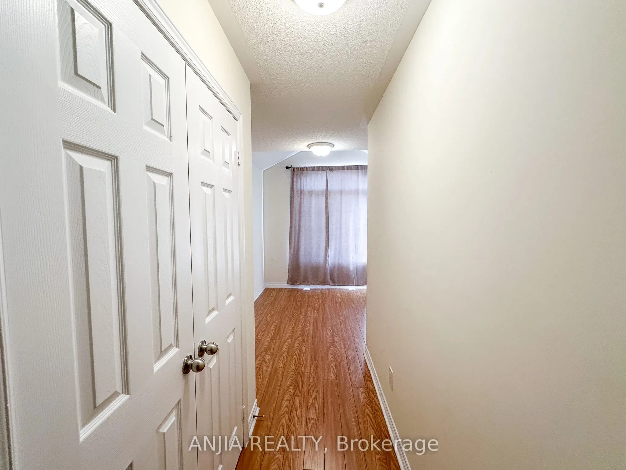 16 Weidman Lane