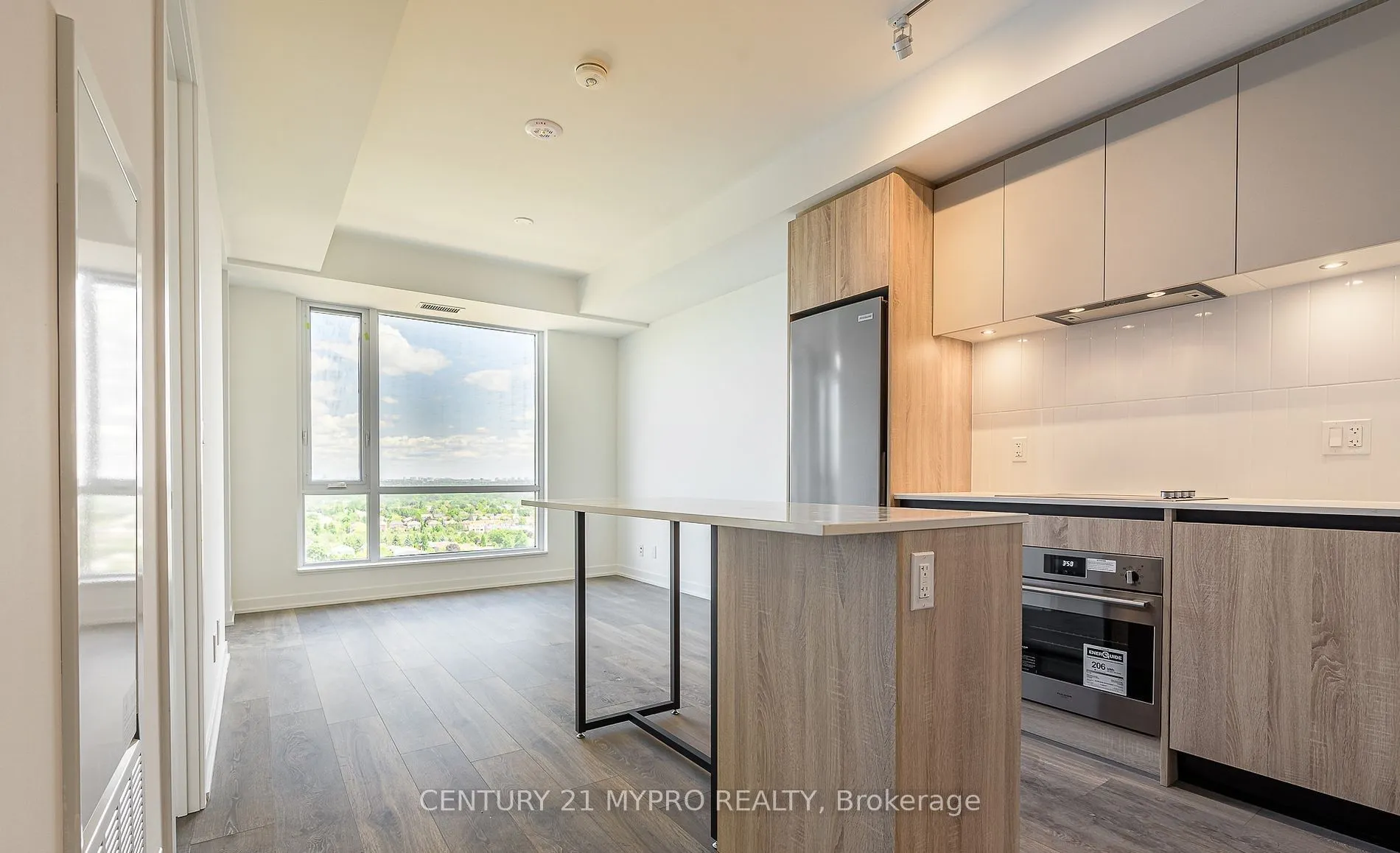 7950 Bathurst Street, #B2205
