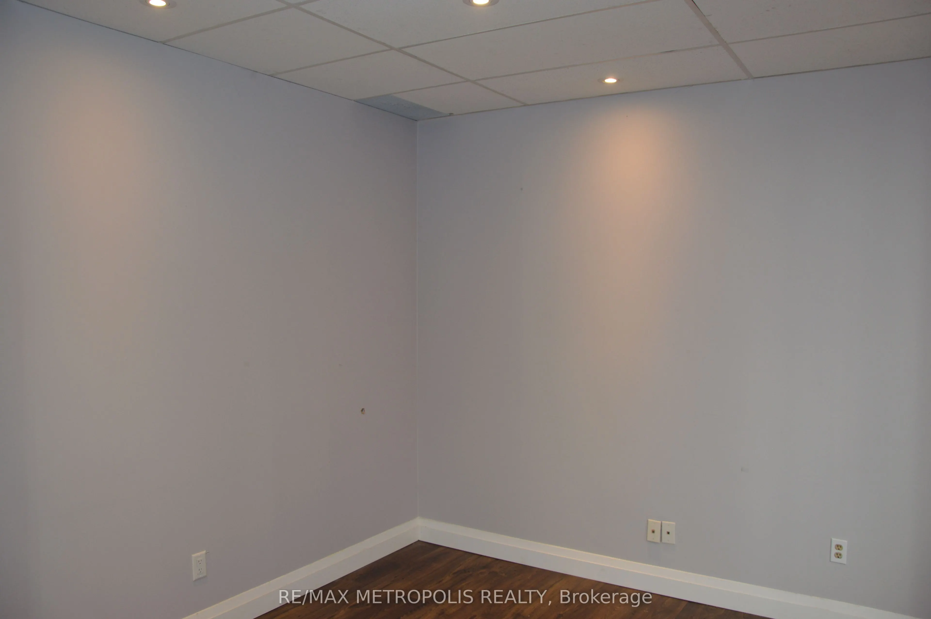 200 EDGELEY Boulevard N, #3