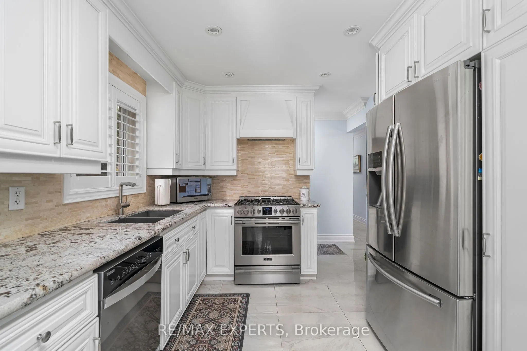 76 Bachley Crescent