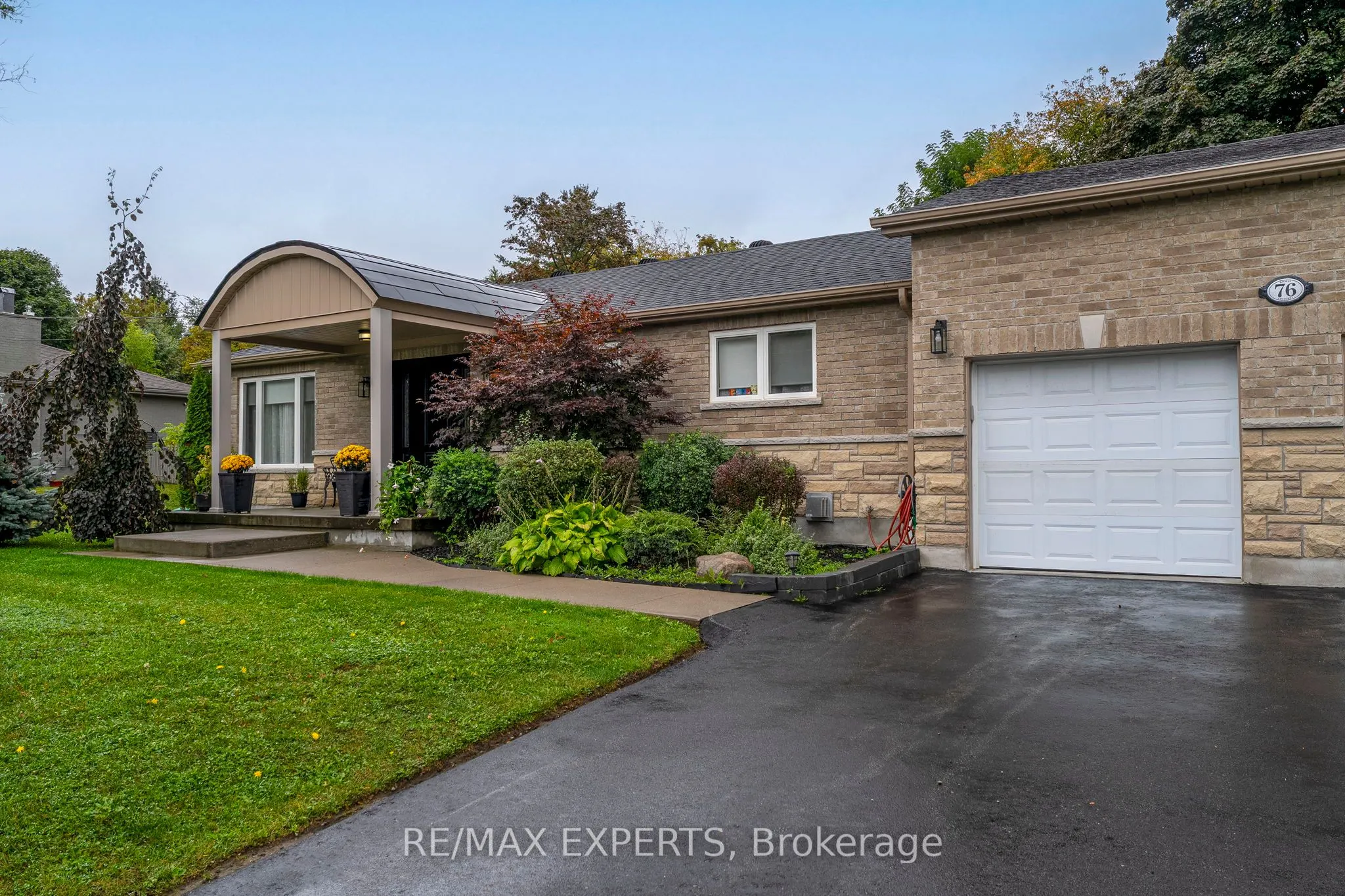 76 Bachley Crescent