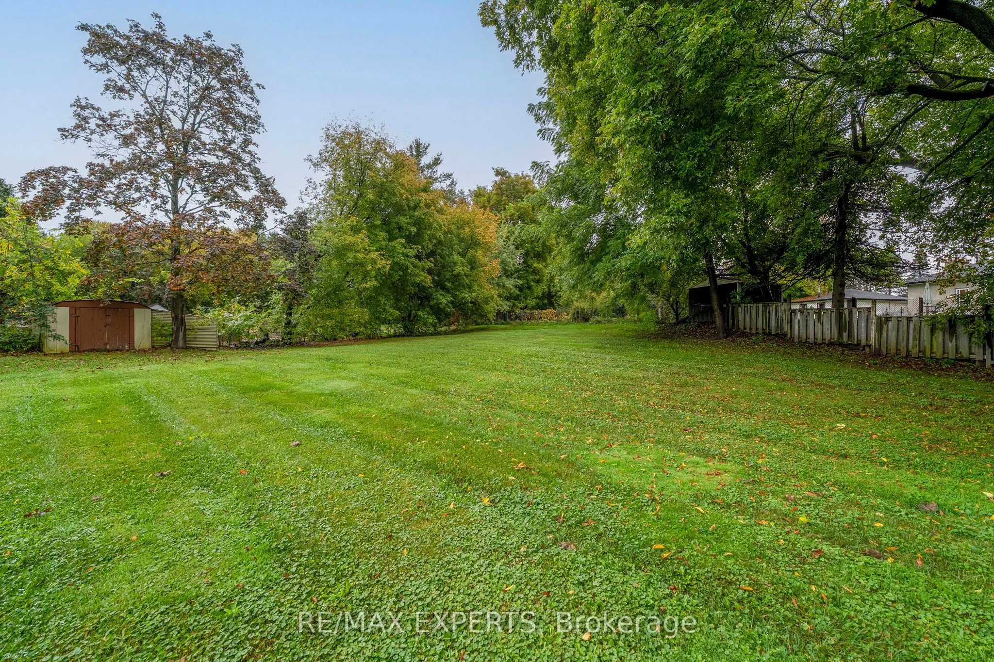 76 Bachley Crescent