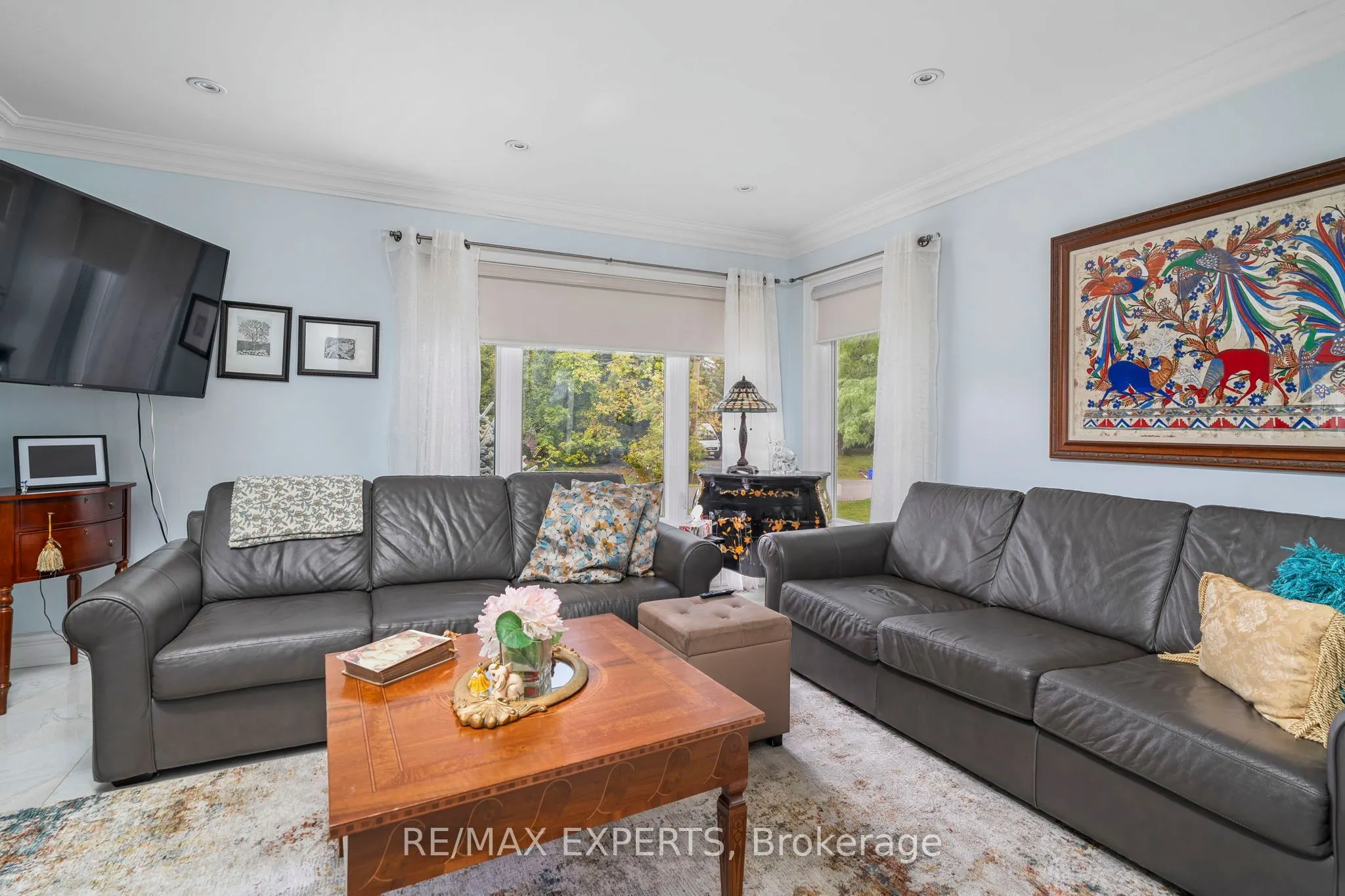 76 Bachley Crescent