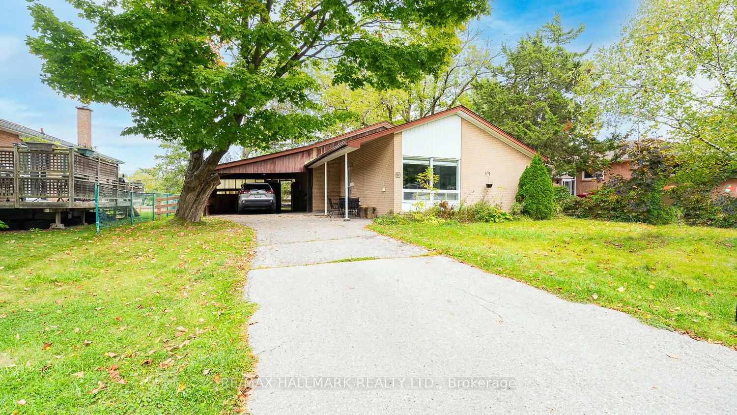 11 Seaton Drive