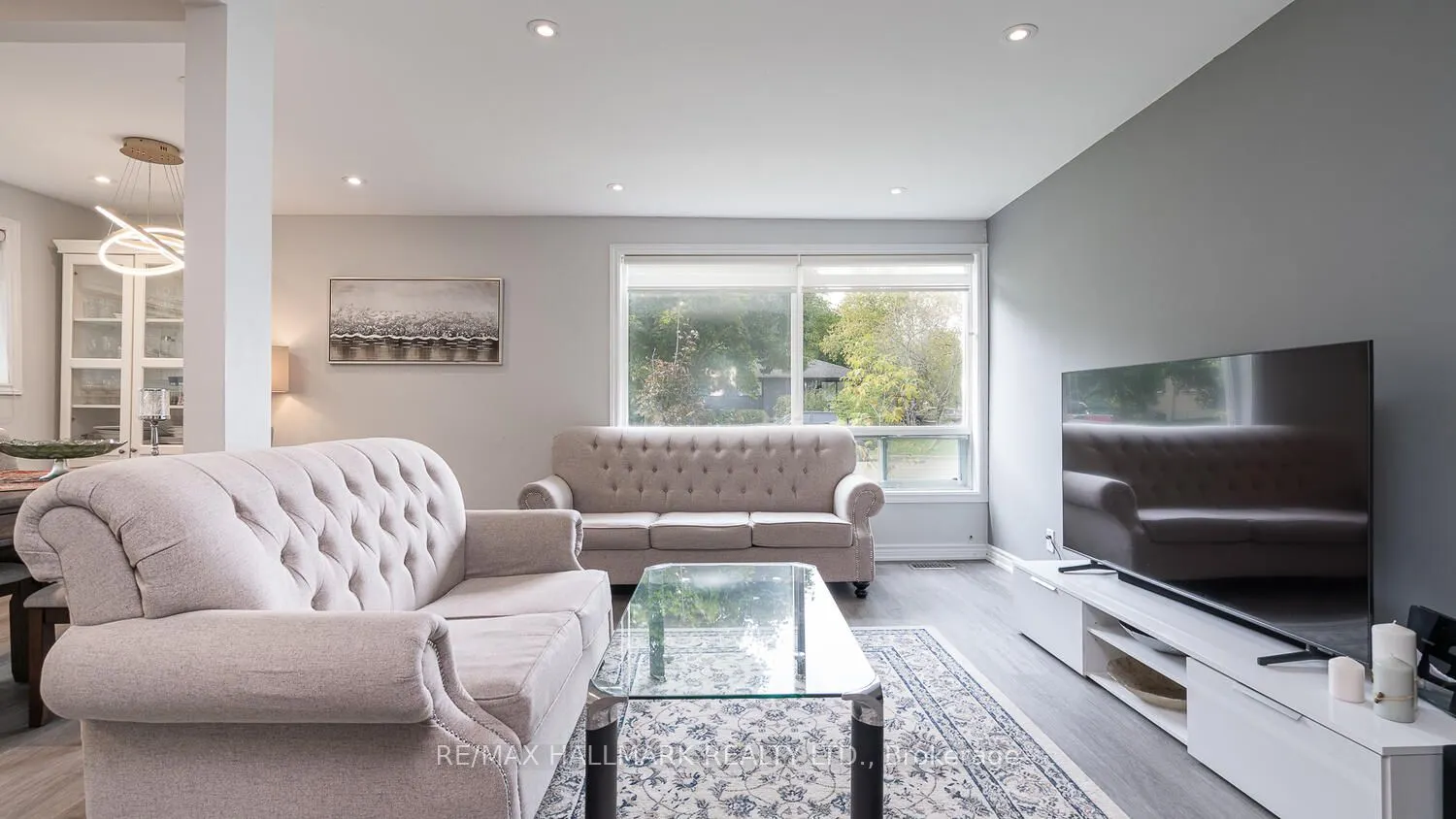 11 Seaton Drive