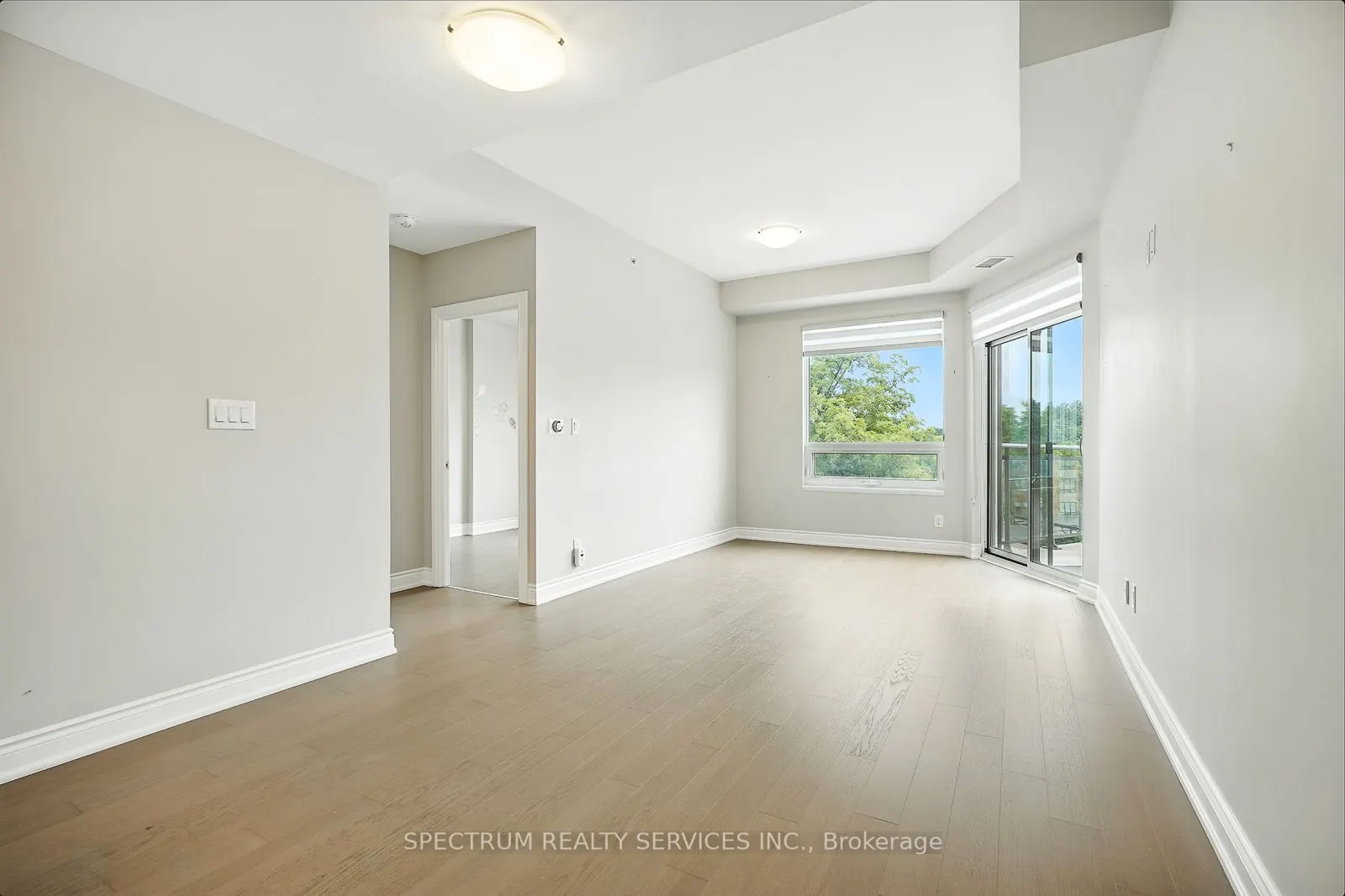 86 Woodbridge Avenue, #411