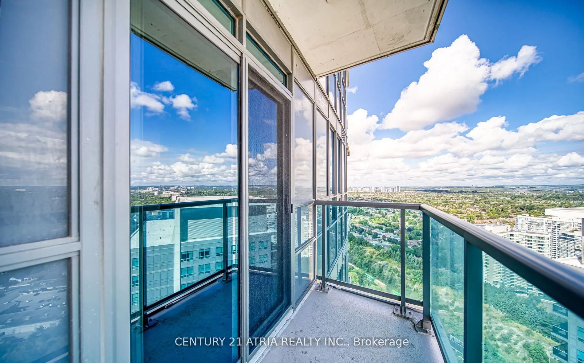 7171 Yonge Street, #2706