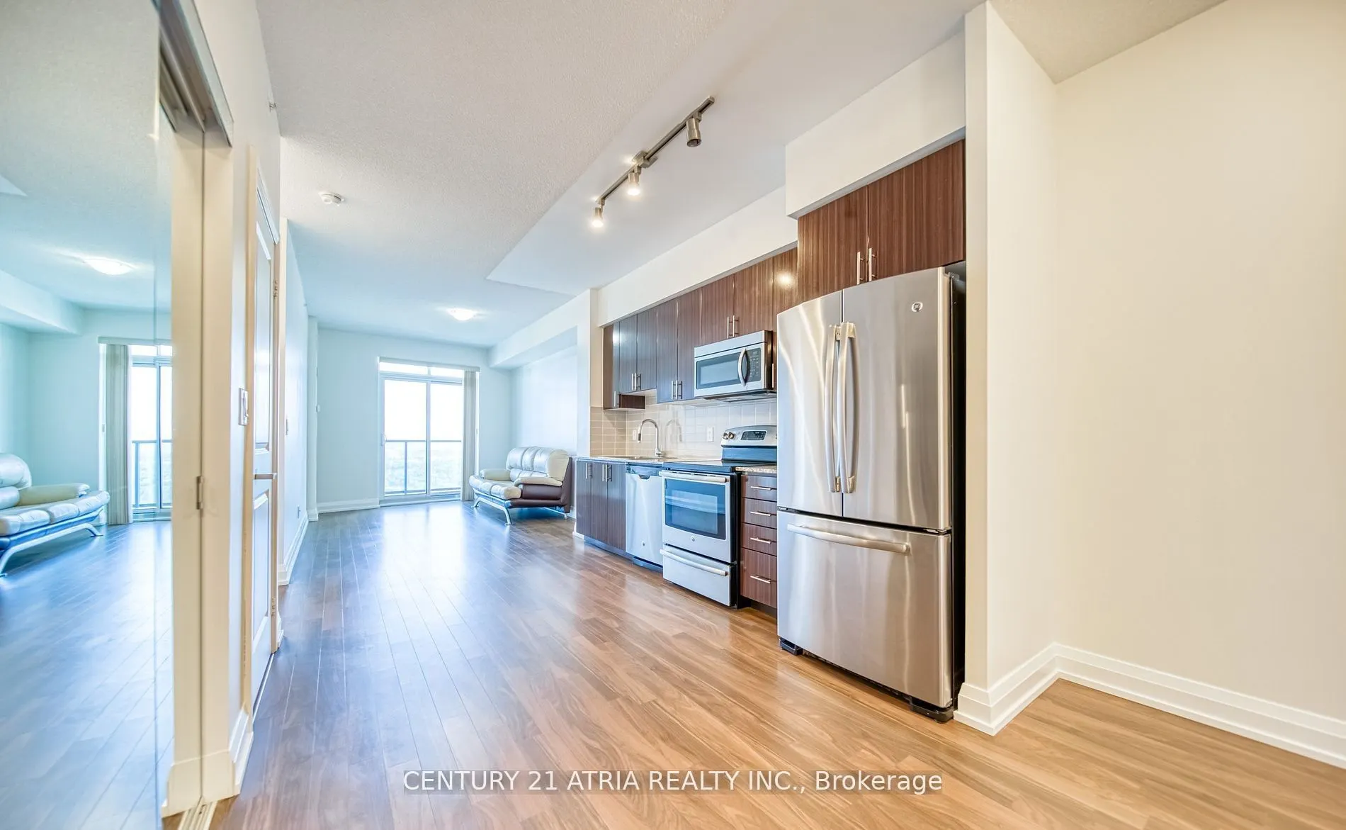 7171 Yonge Street, #2706