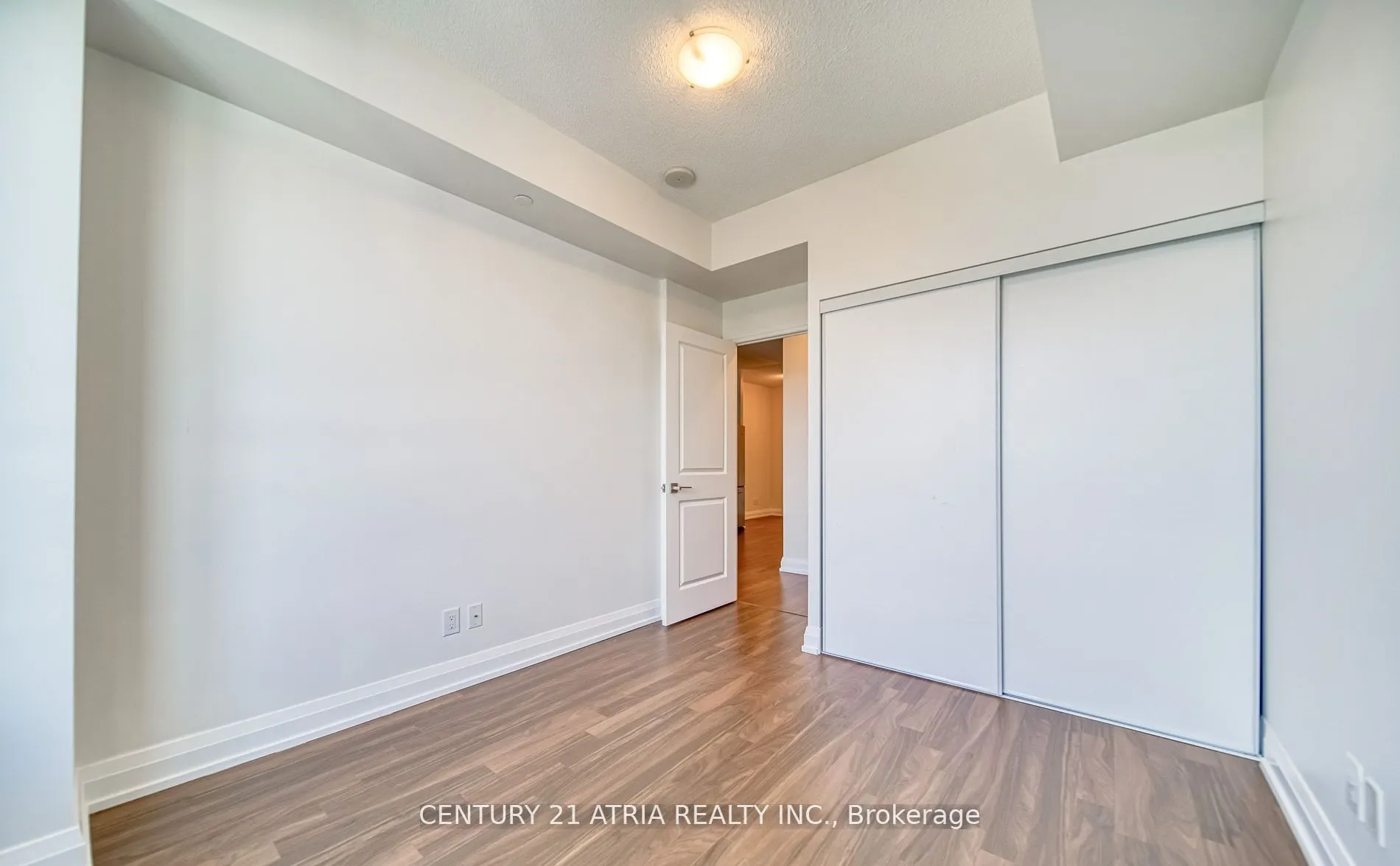 7171 Yonge Street, #2706