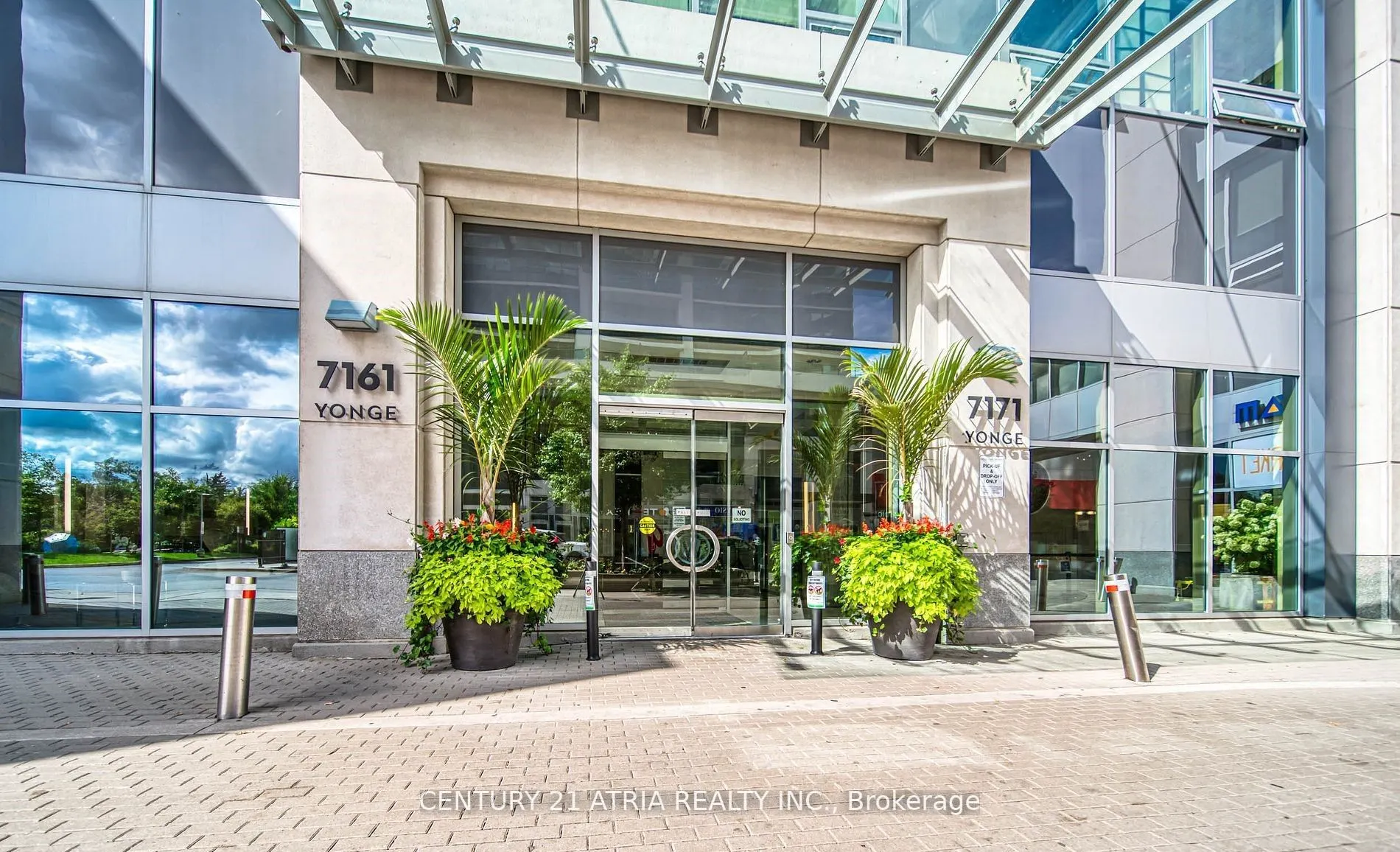 7171 Yonge Street, #2706