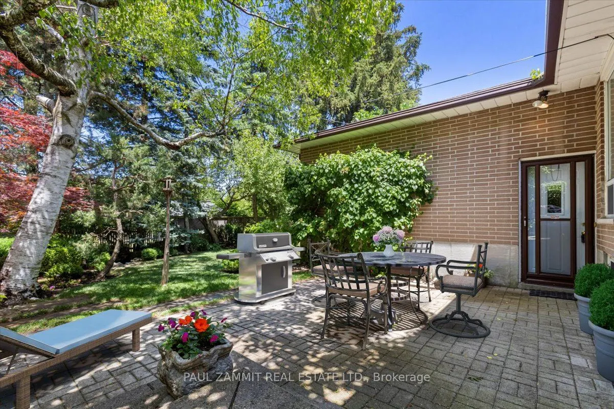 12 Brightbay Crescent