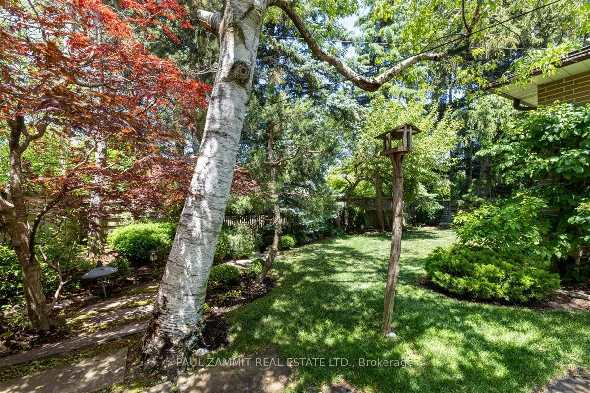 12 Brightbay Crescent