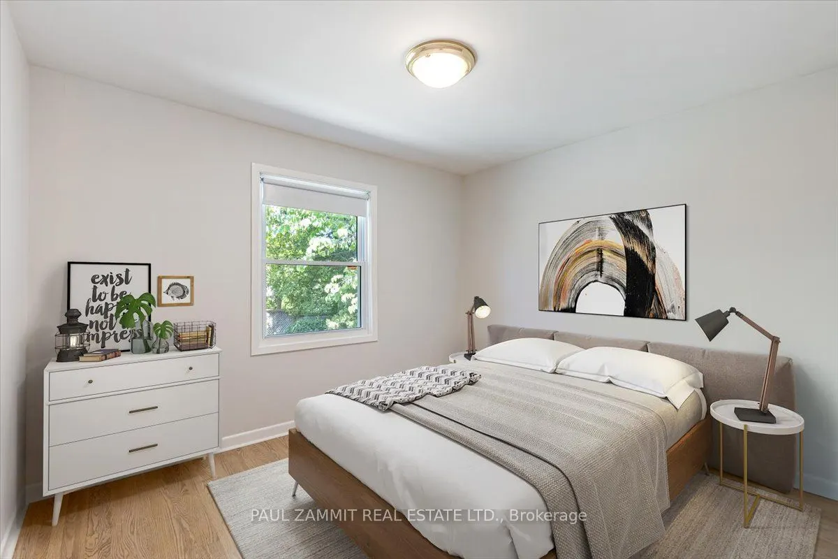 12 Brightbay Crescent