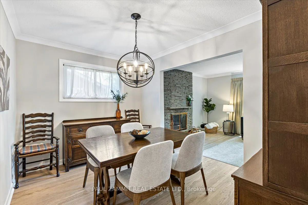 12 Brightbay Crescent
