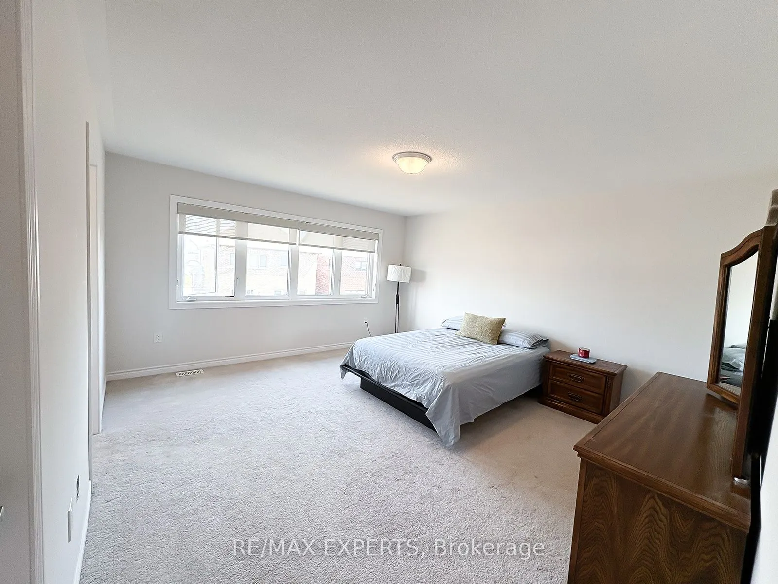 1426 Farrow Crescent