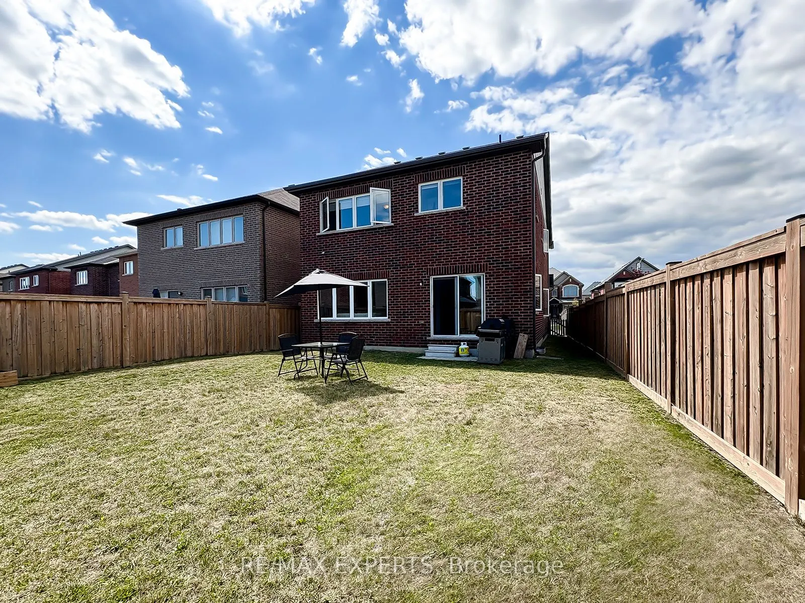 1426 Farrow Crescent