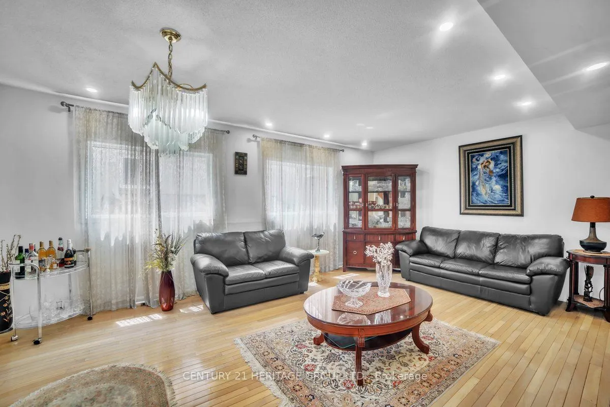 765 Dillman Avenue