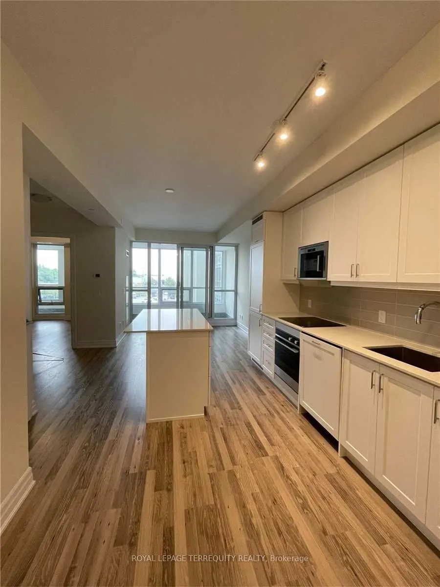 9075 Jane Street, #317