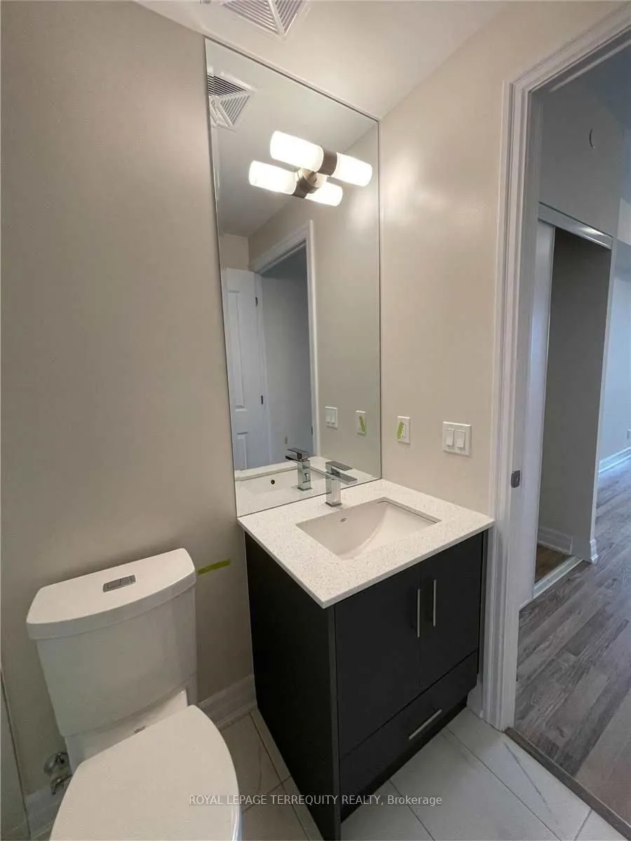 9075 Jane Street, #317