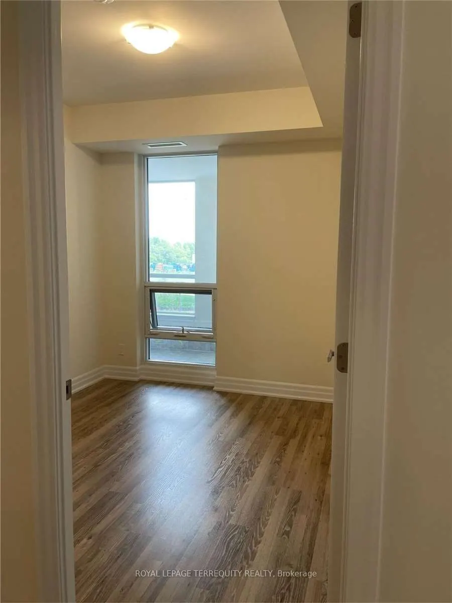9075 Jane Street, #317