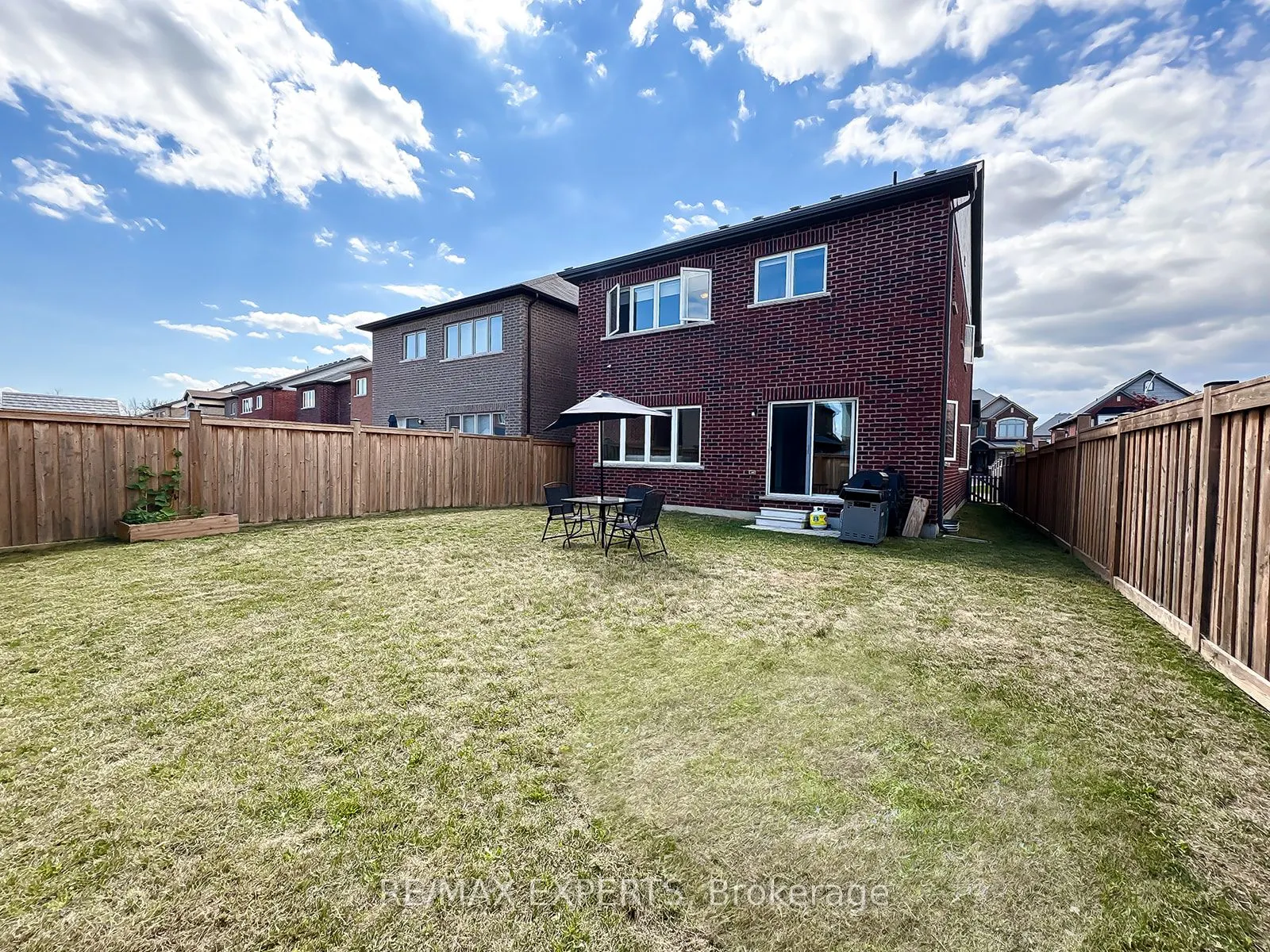 1426 Farrow Crescent
