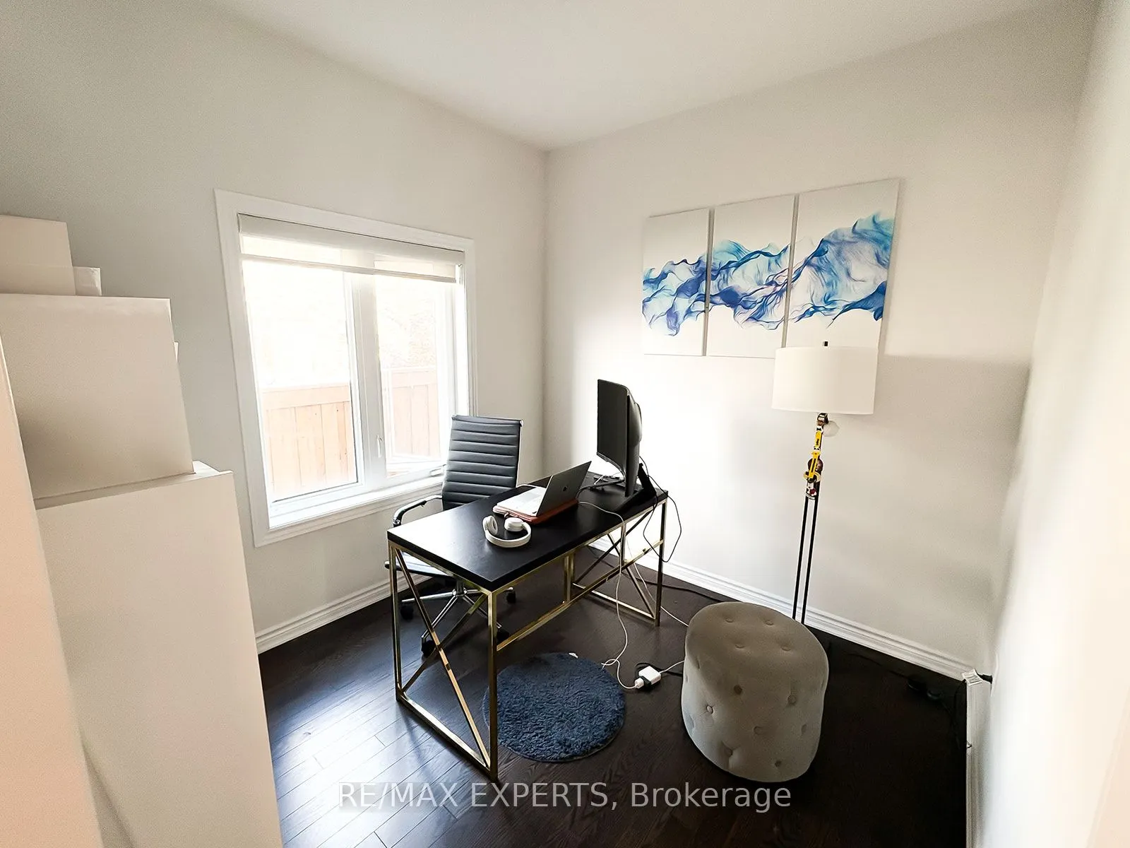 1426 Farrow Crescent