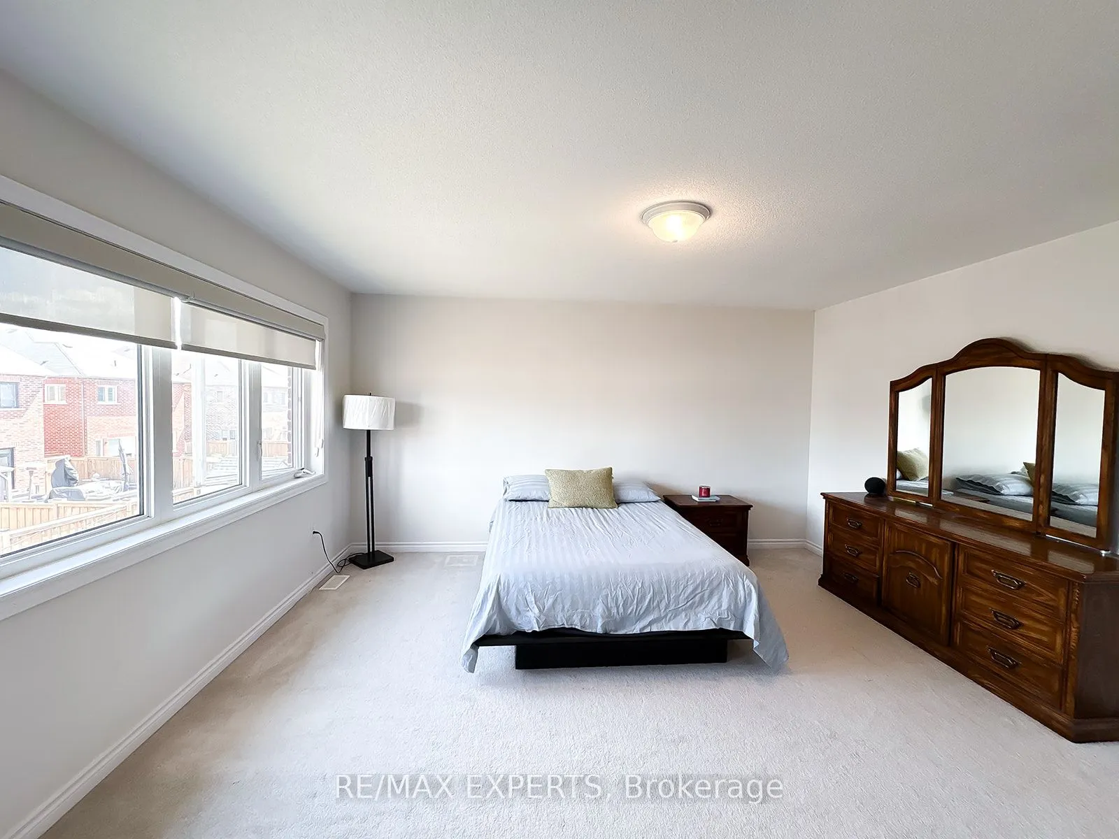 1426 Farrow Crescent