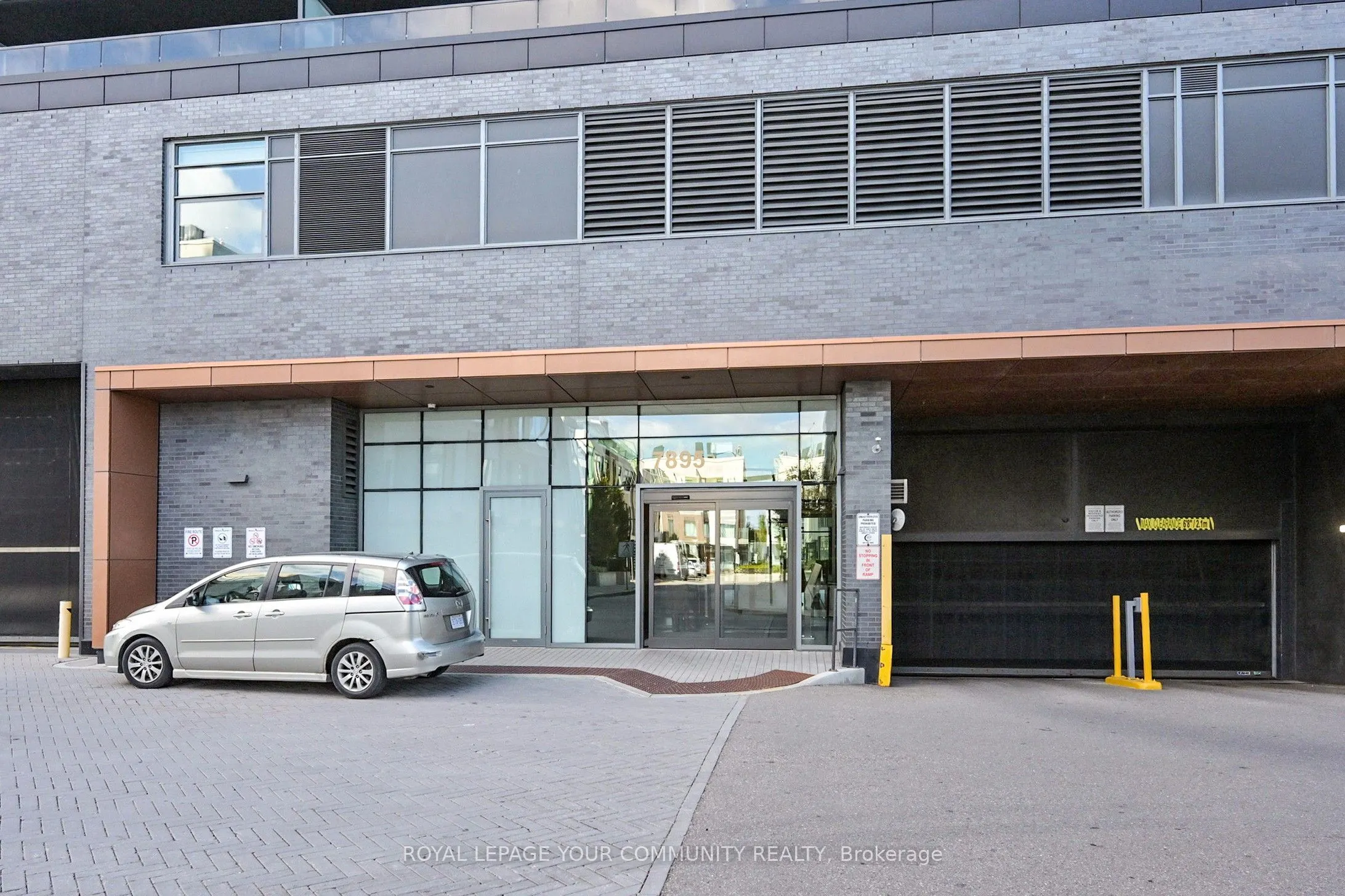 7895 Jane Street, #2918
