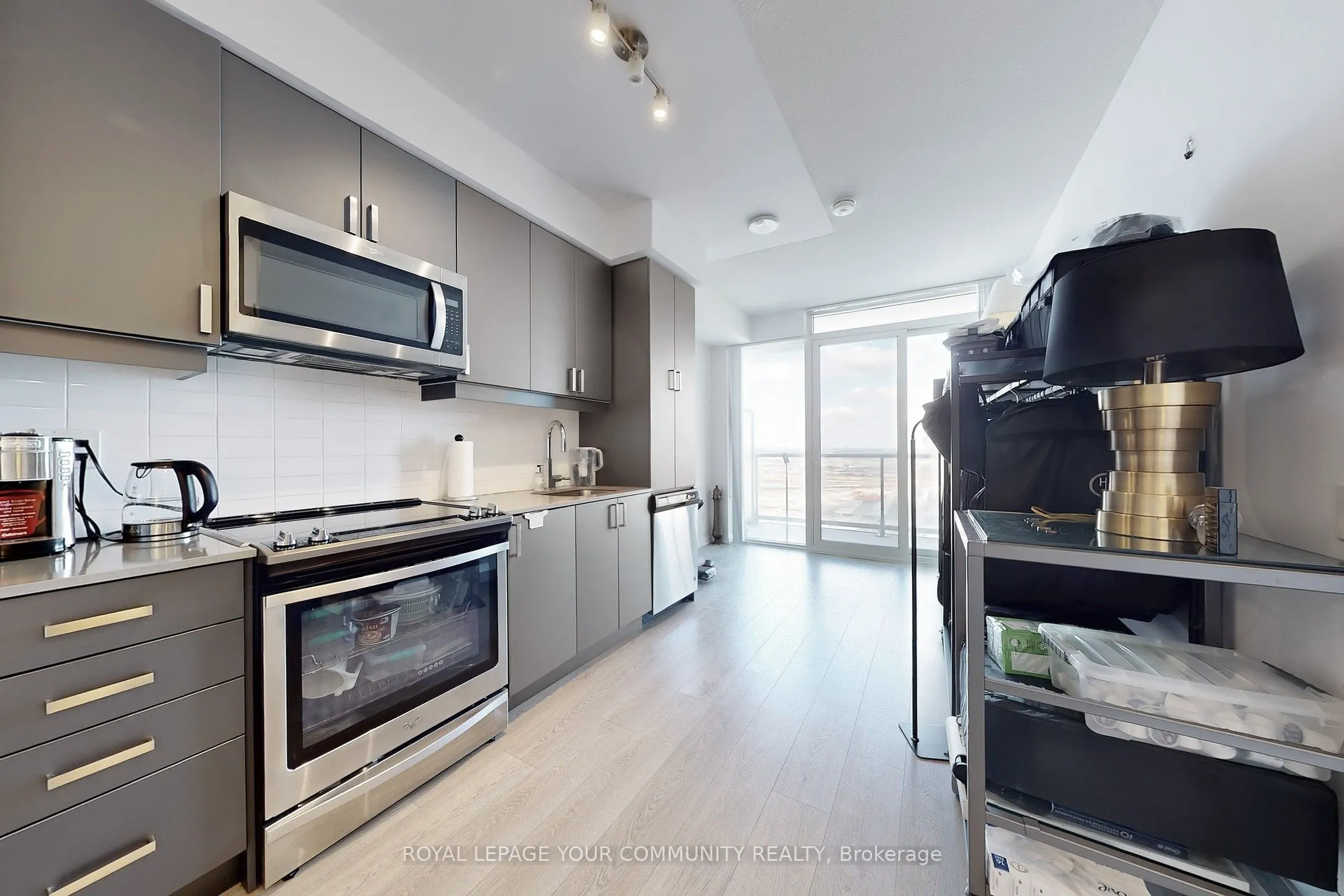 7895 Jane Street, #2918