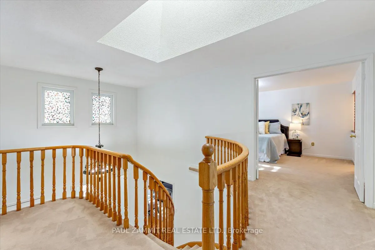 16 Parklawn Crescent