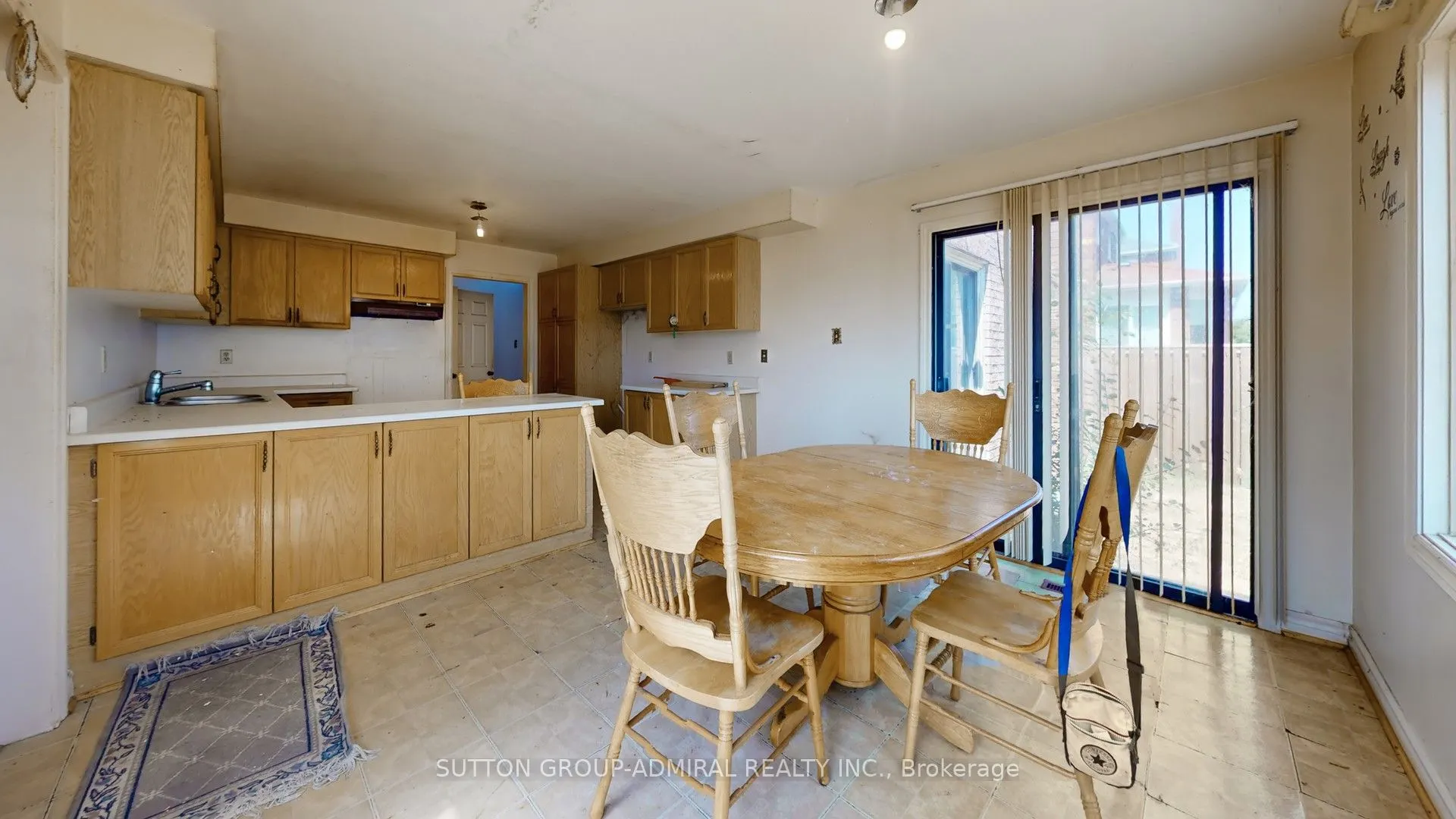 71 Featherstone Avenue