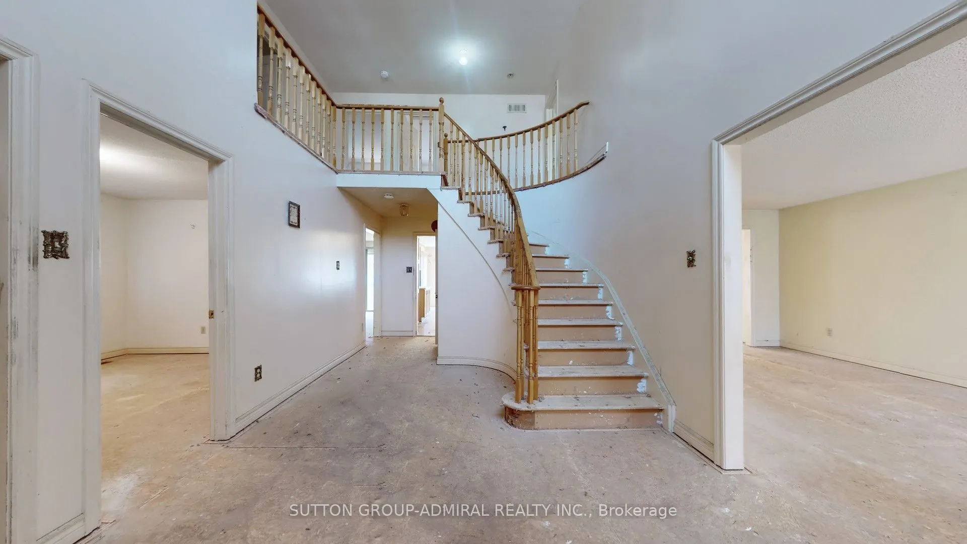 71 Featherstone Avenue