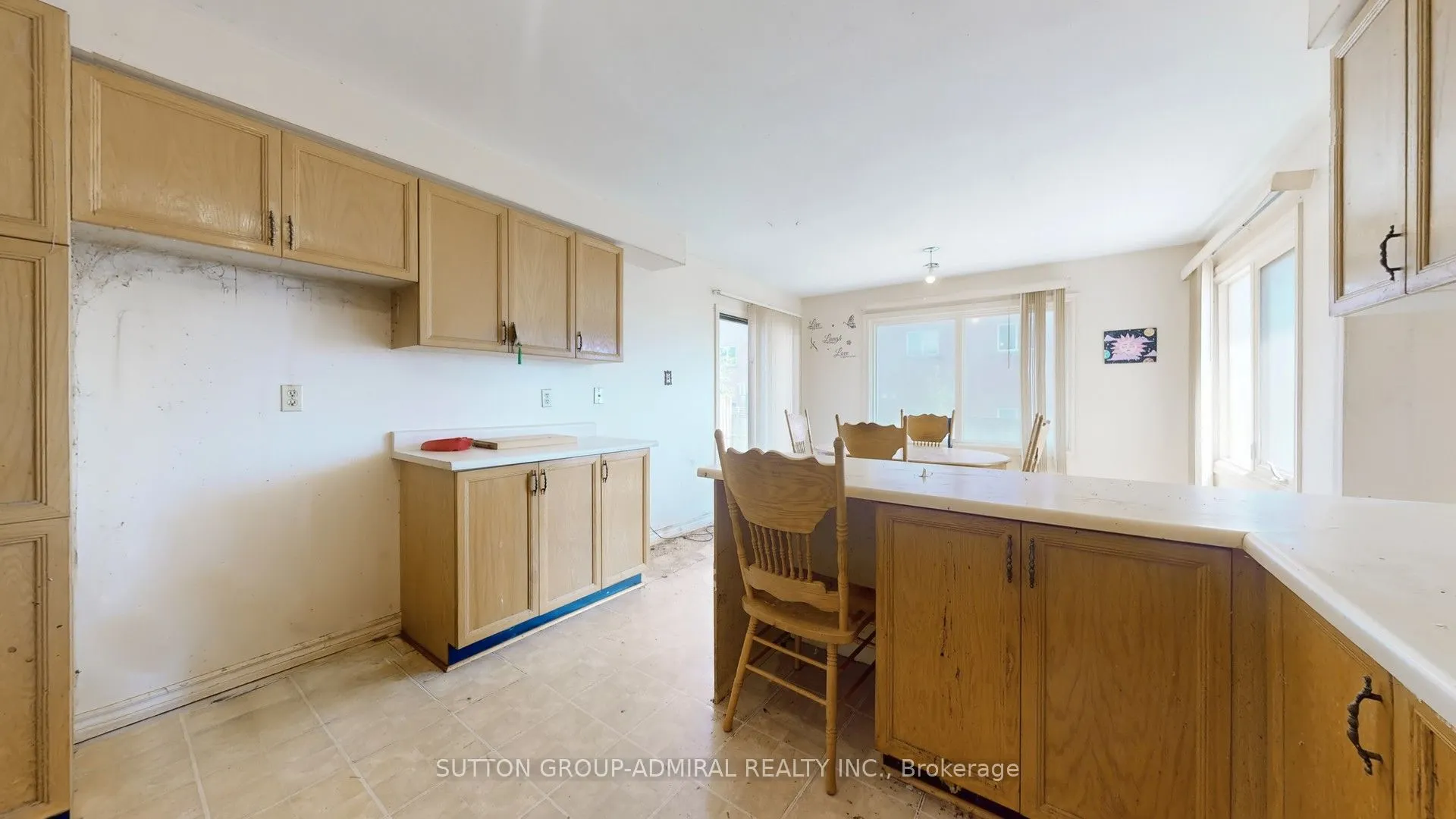 71 Featherstone Avenue