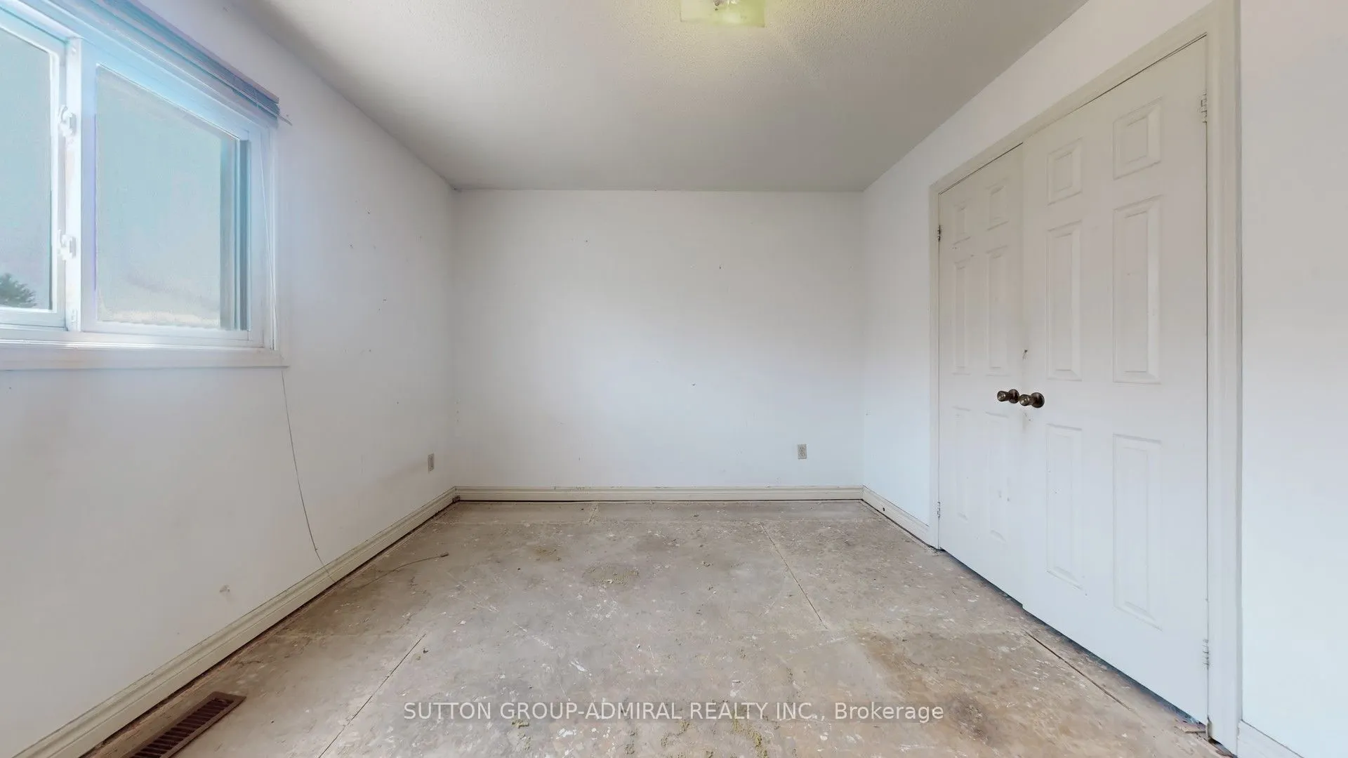 71 Featherstone Avenue