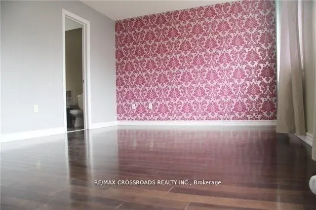 81 Lahore Crescent, #Main