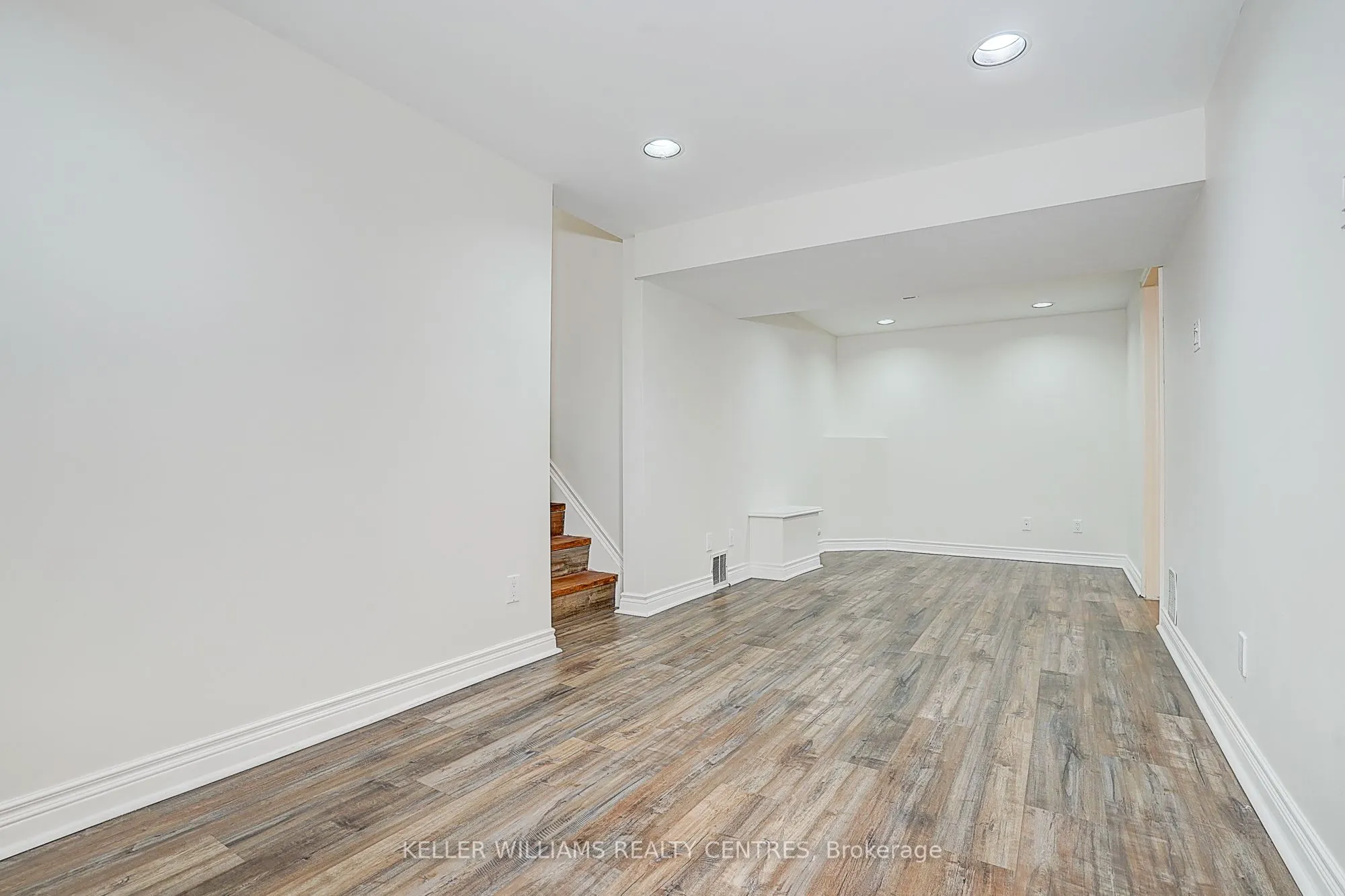 17 Sir Kay Drive