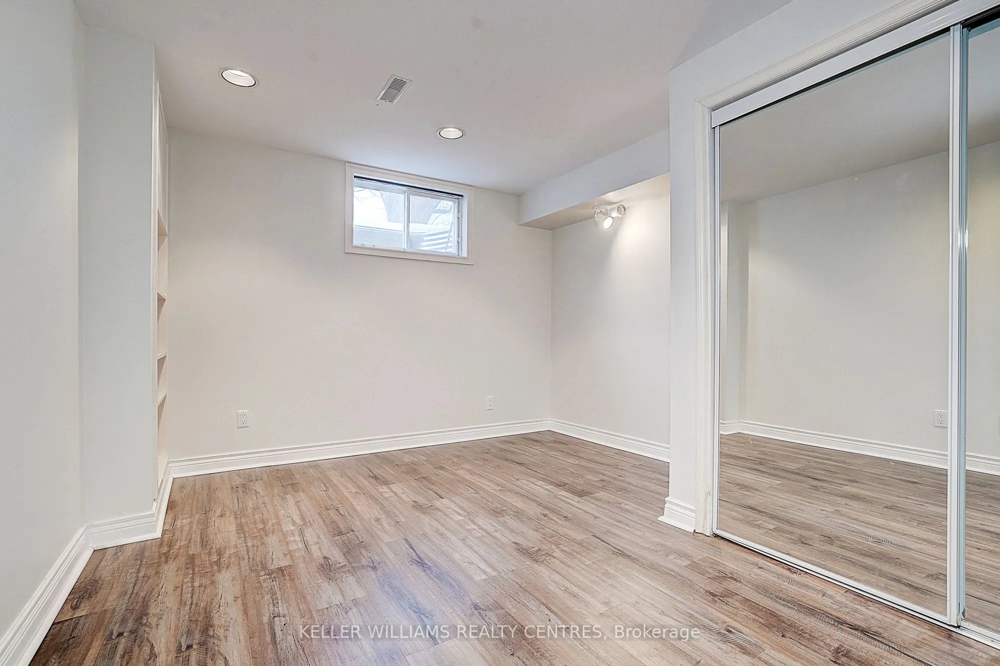 17 Sir Kay Drive