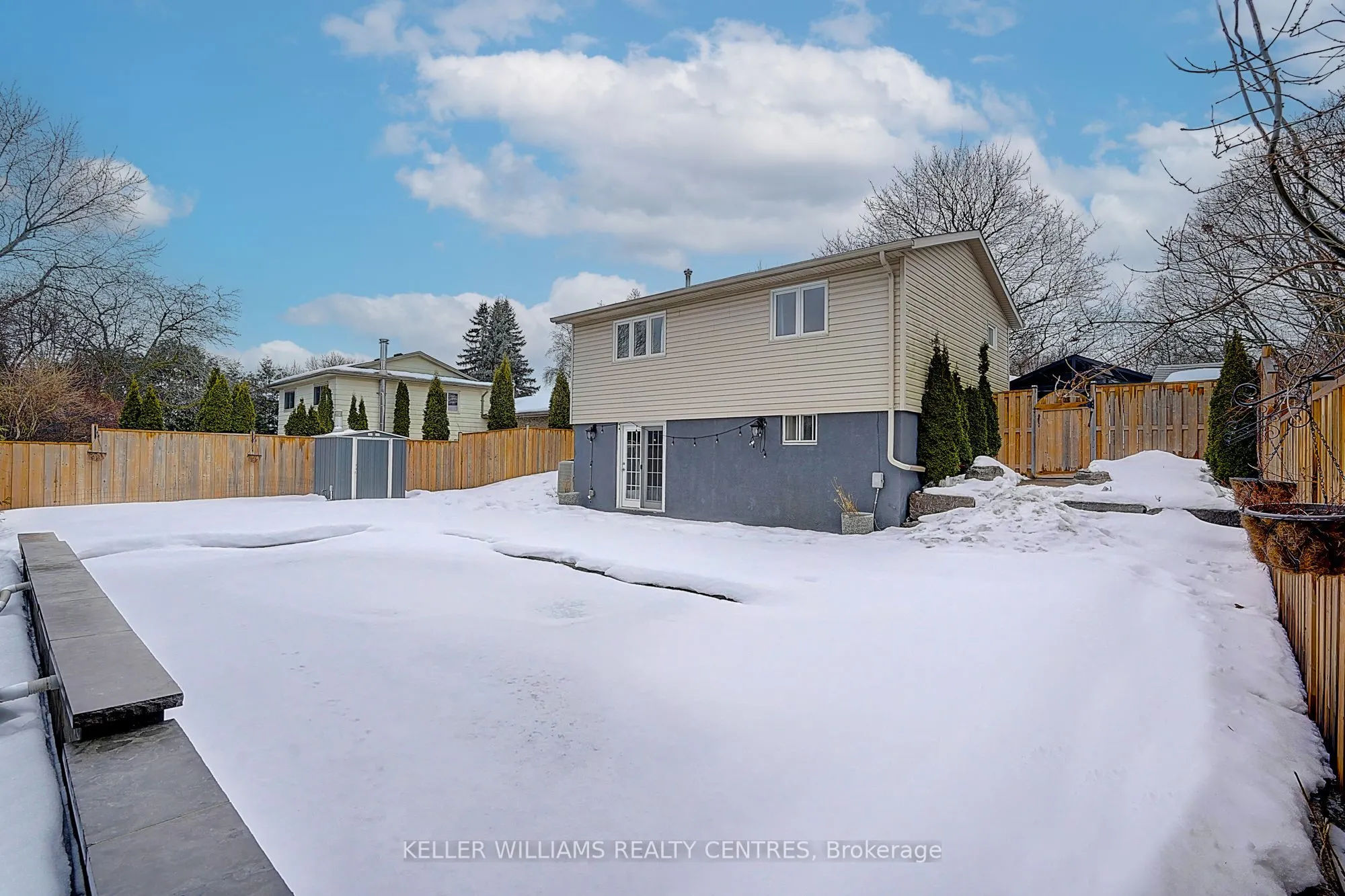 17 Sir Kay Drive