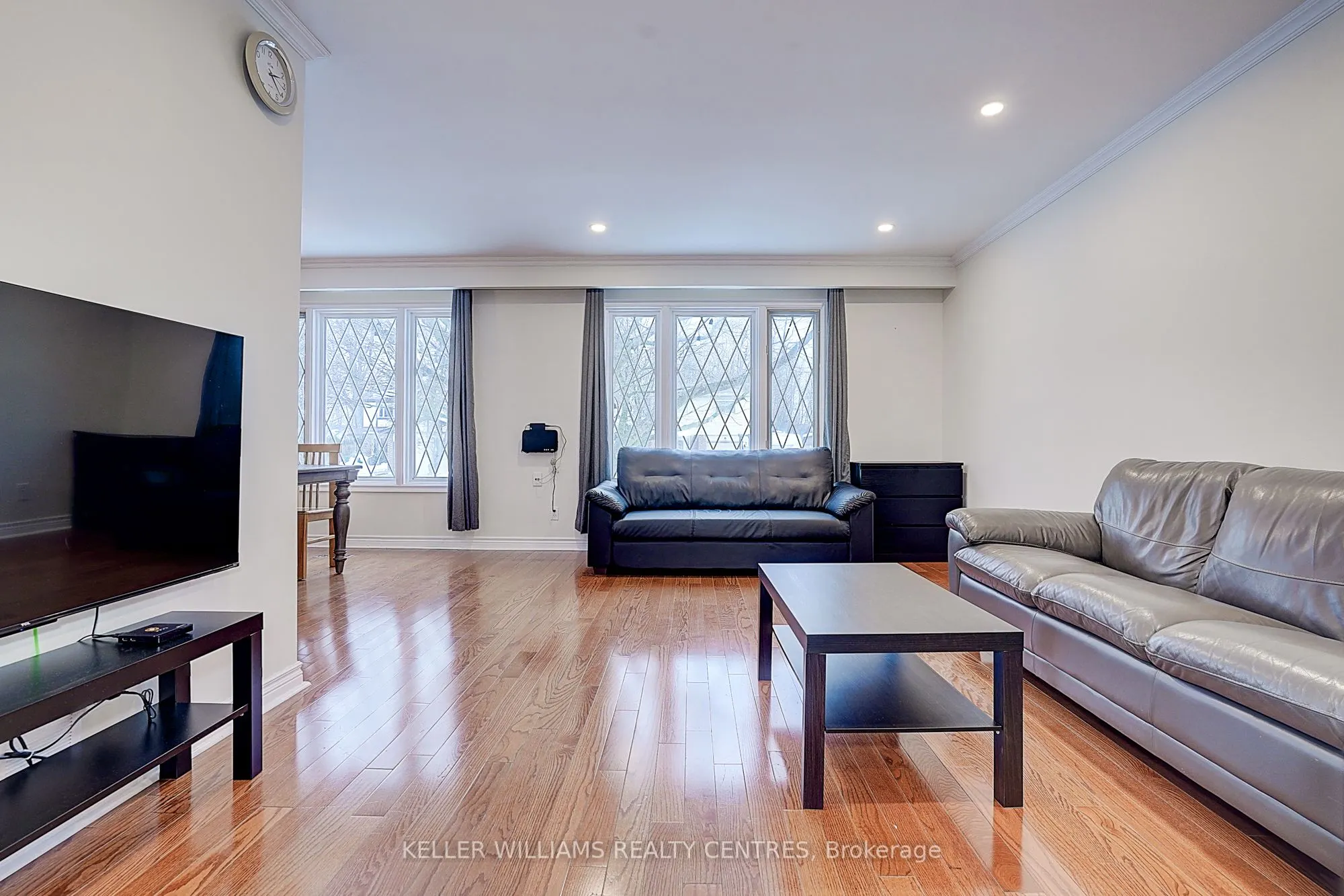 17 Sir Kay Drive