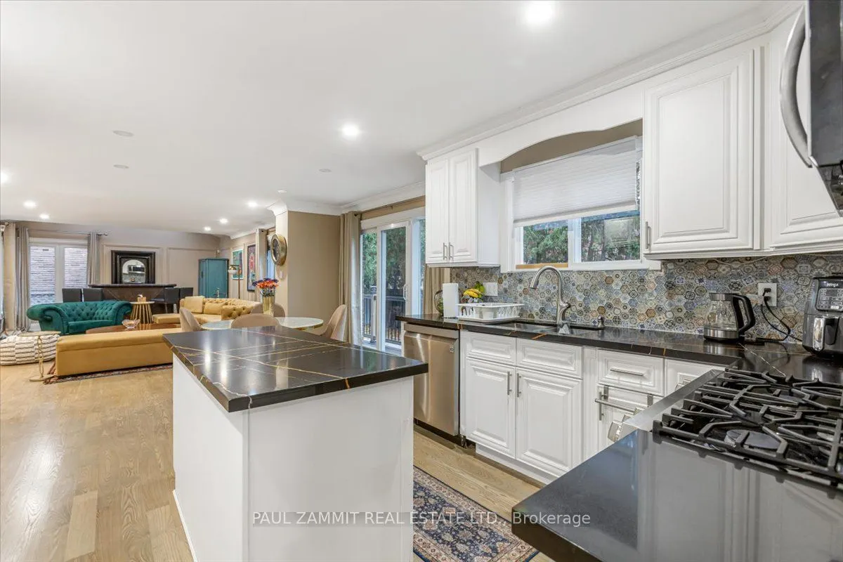 20 Ladyslipper Court