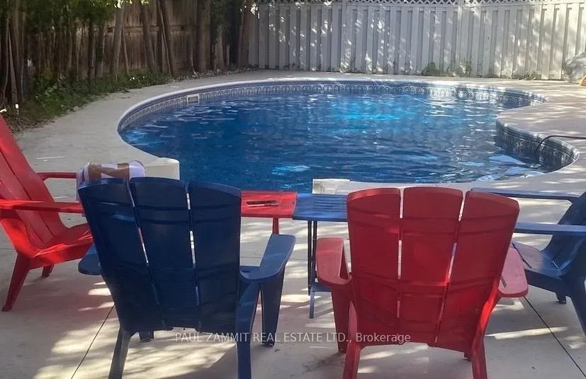 20 Ladyslipper Court