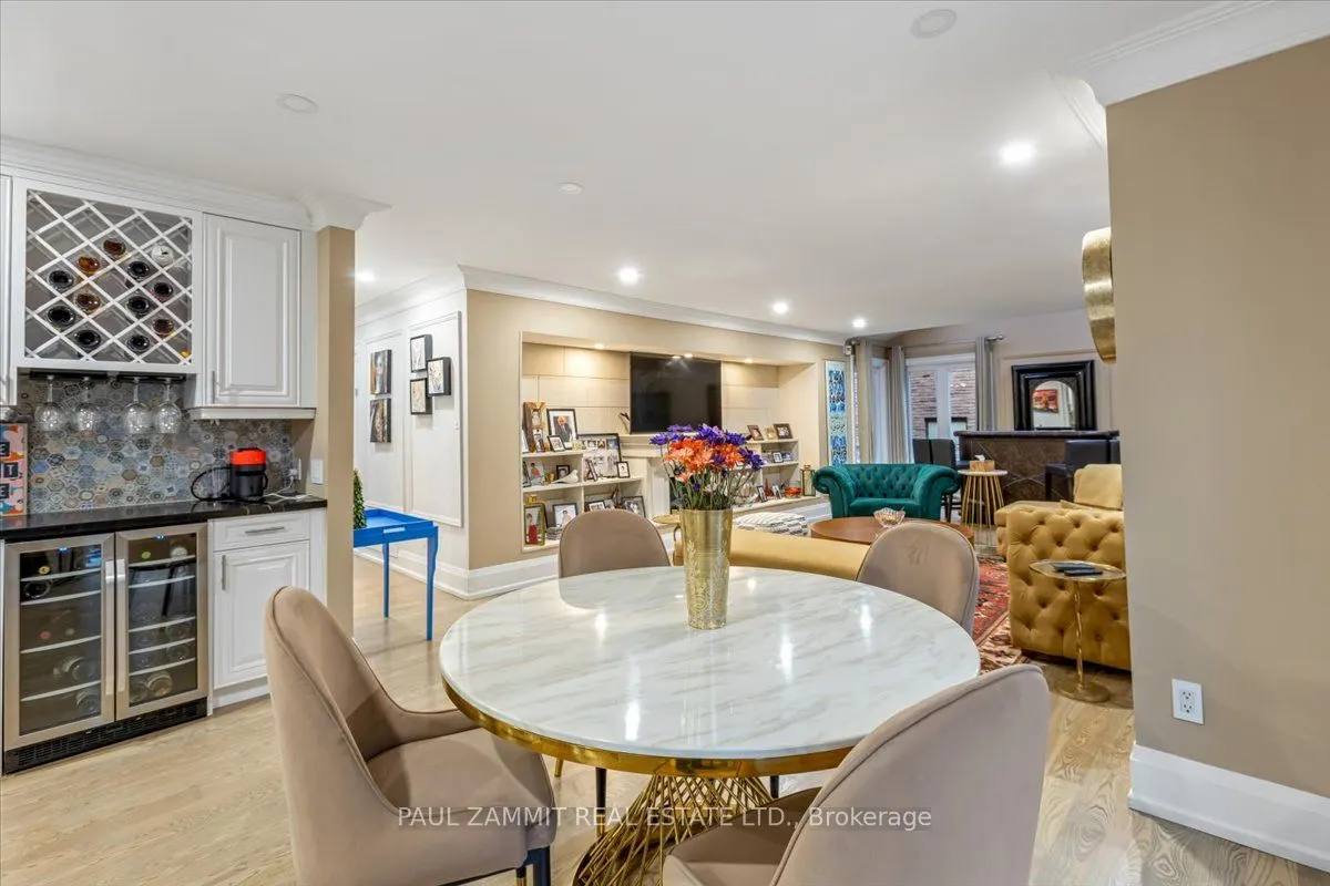 20 Ladyslipper Court