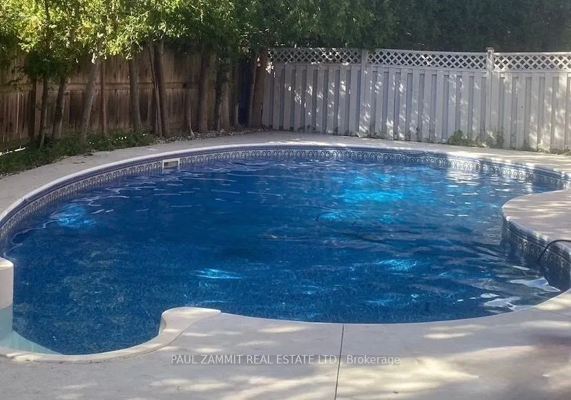 20 Ladyslipper Court
