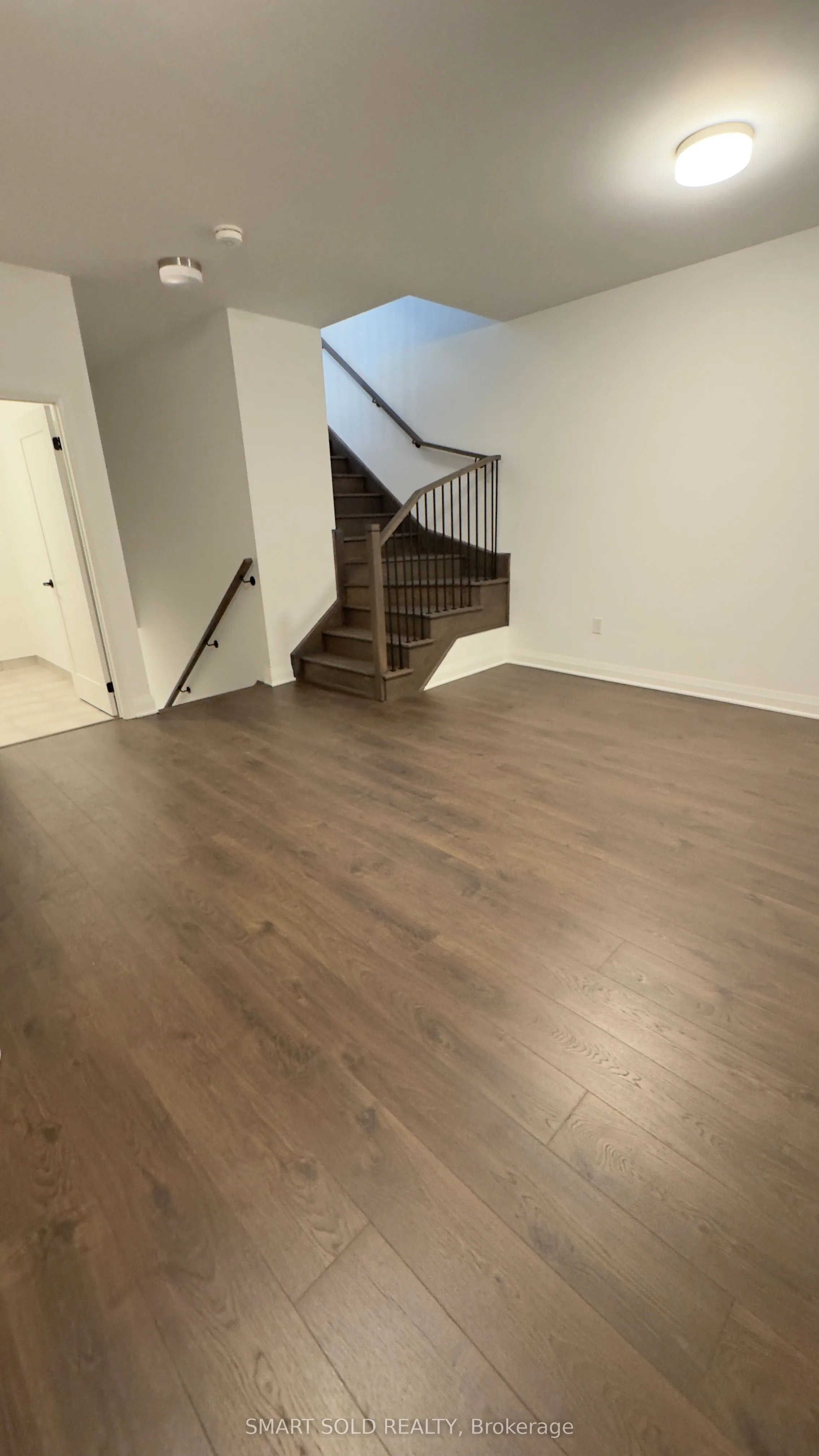 63 Alton Crescent N, #63