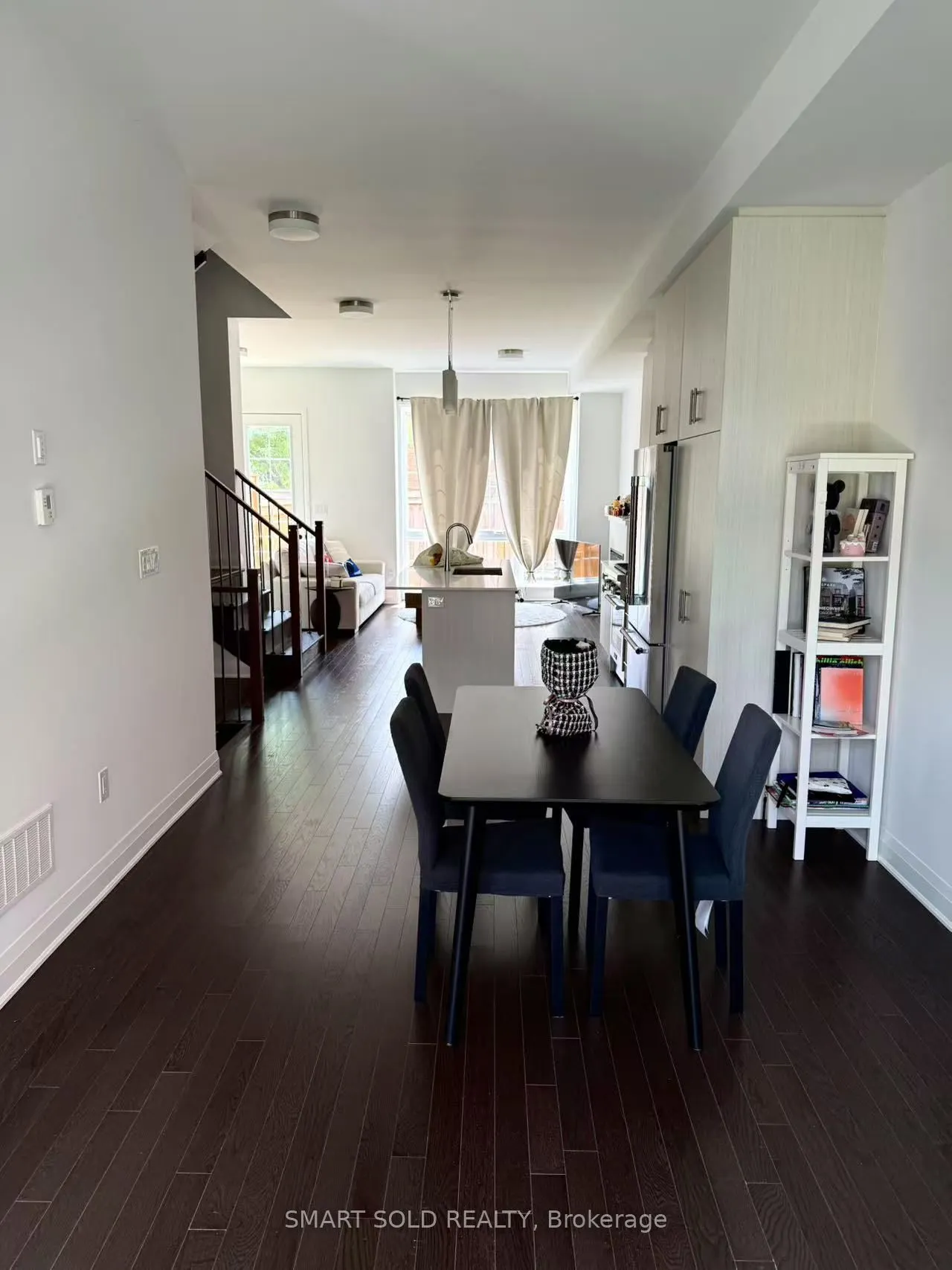 63 Alton Crescent N, #63