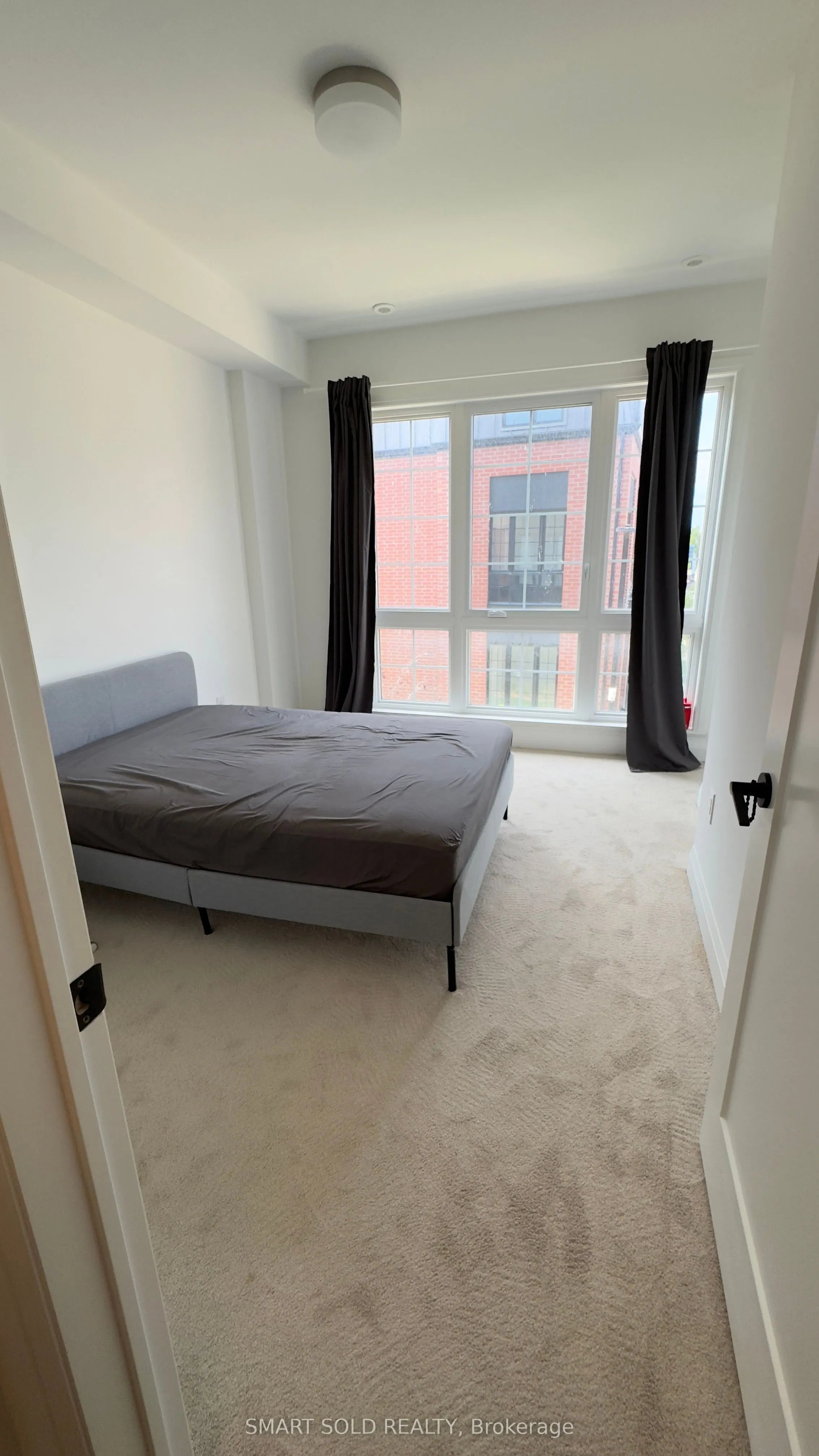 63 Alton Crescent N, #63
