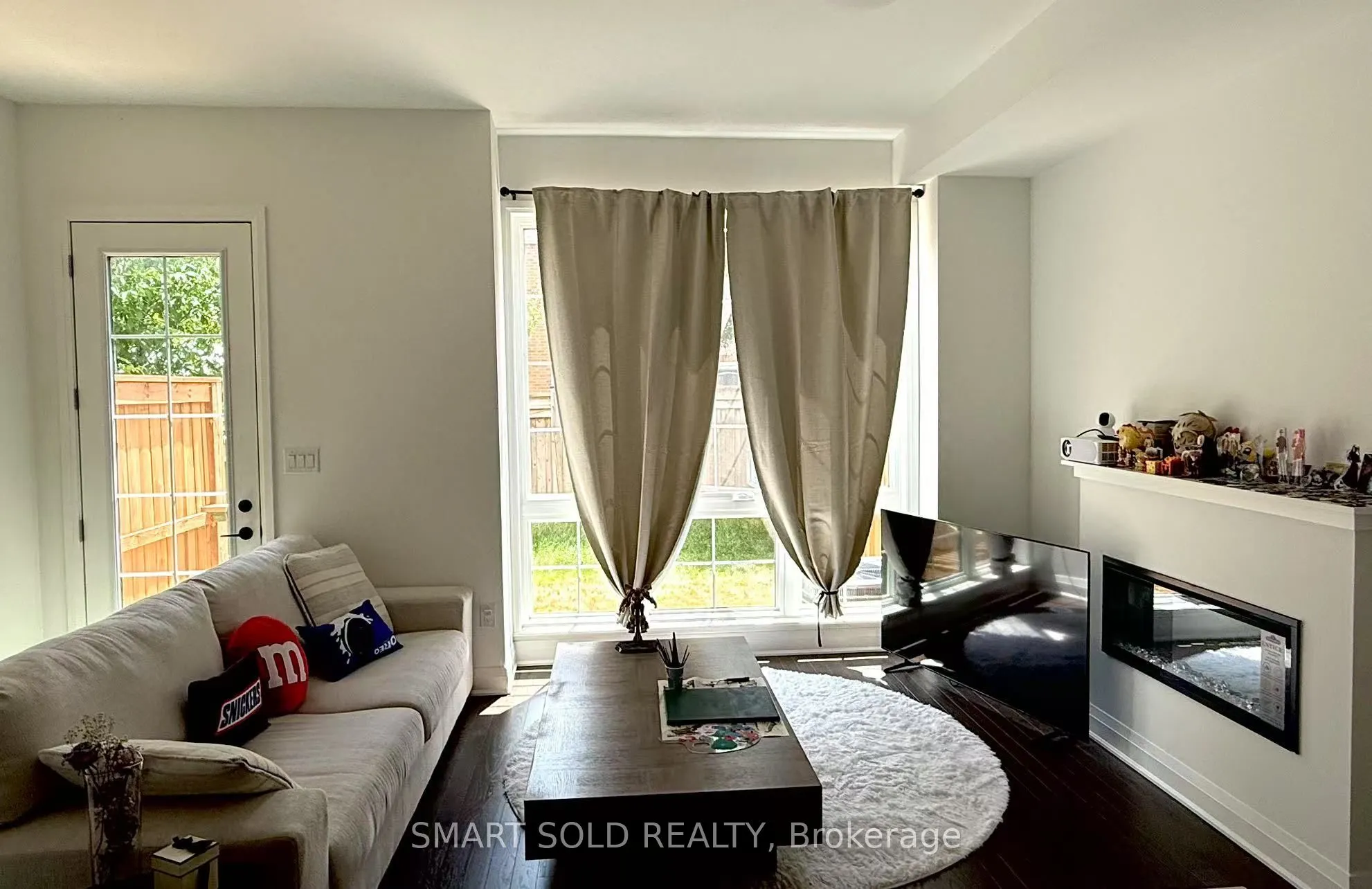 63 Alton Crescent N, #63