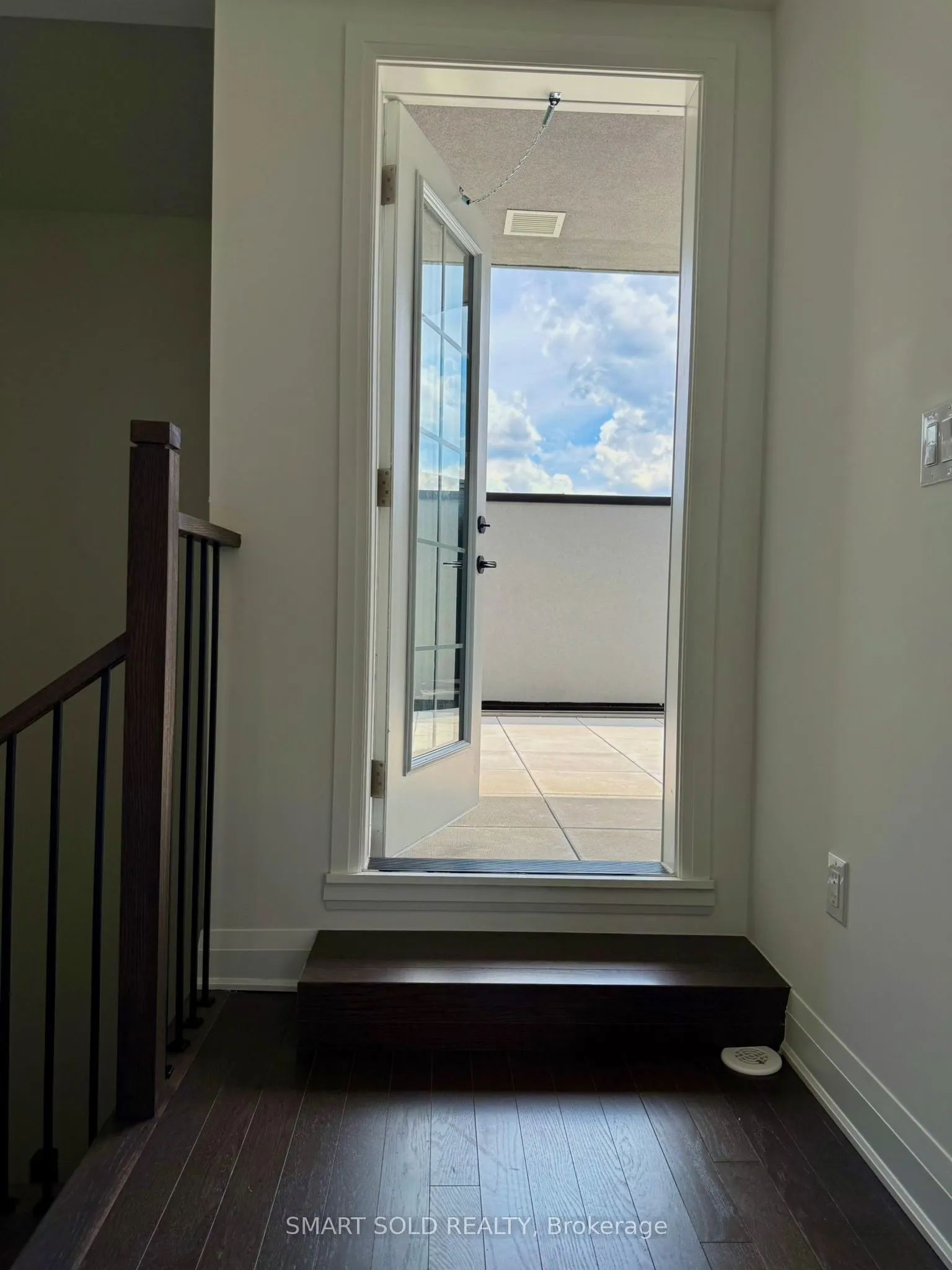 63 Alton Crescent N, #63
